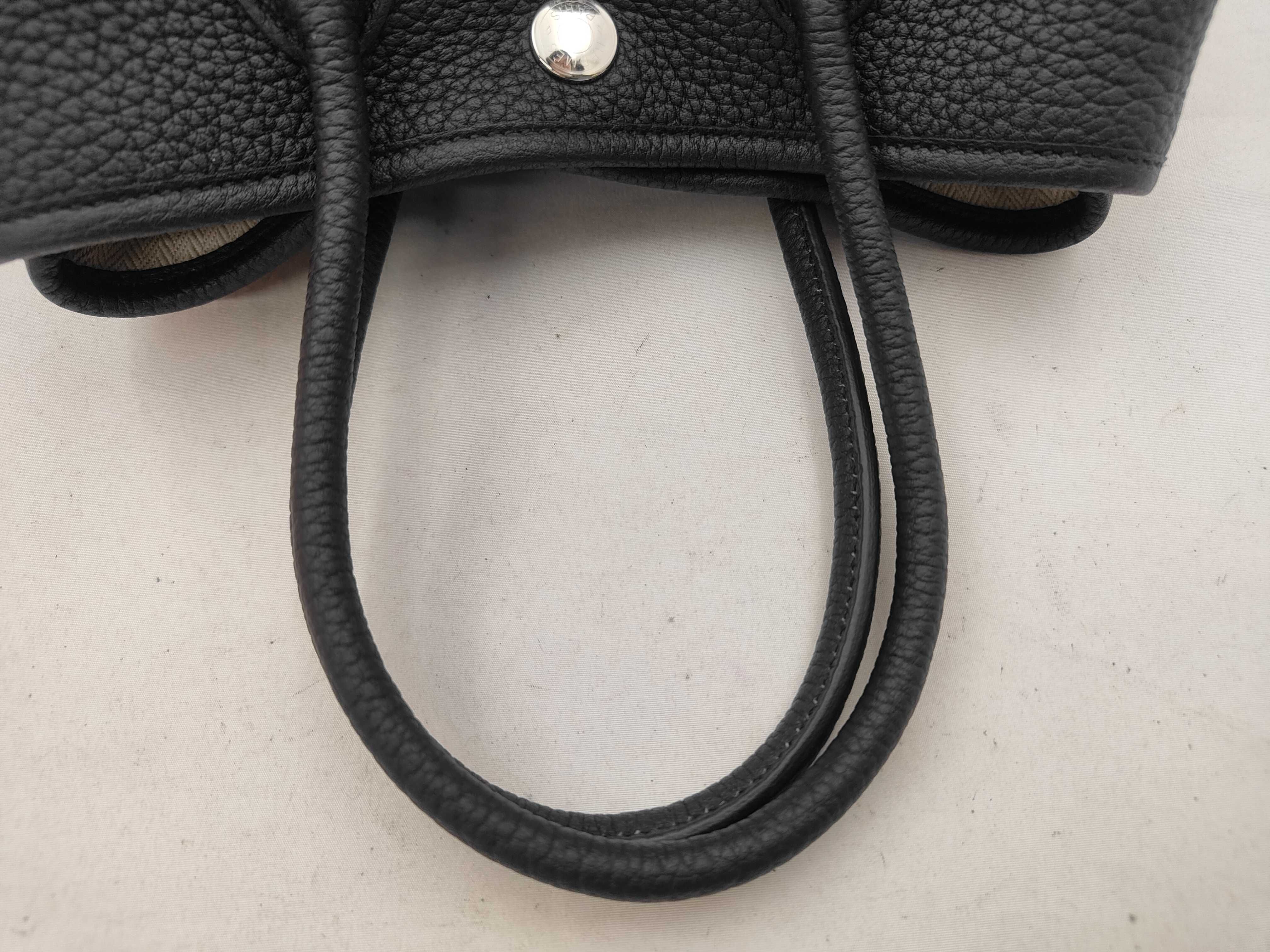 Neo Garden 23 Negonda (full leather) black tote bag with G stamp. — view 3