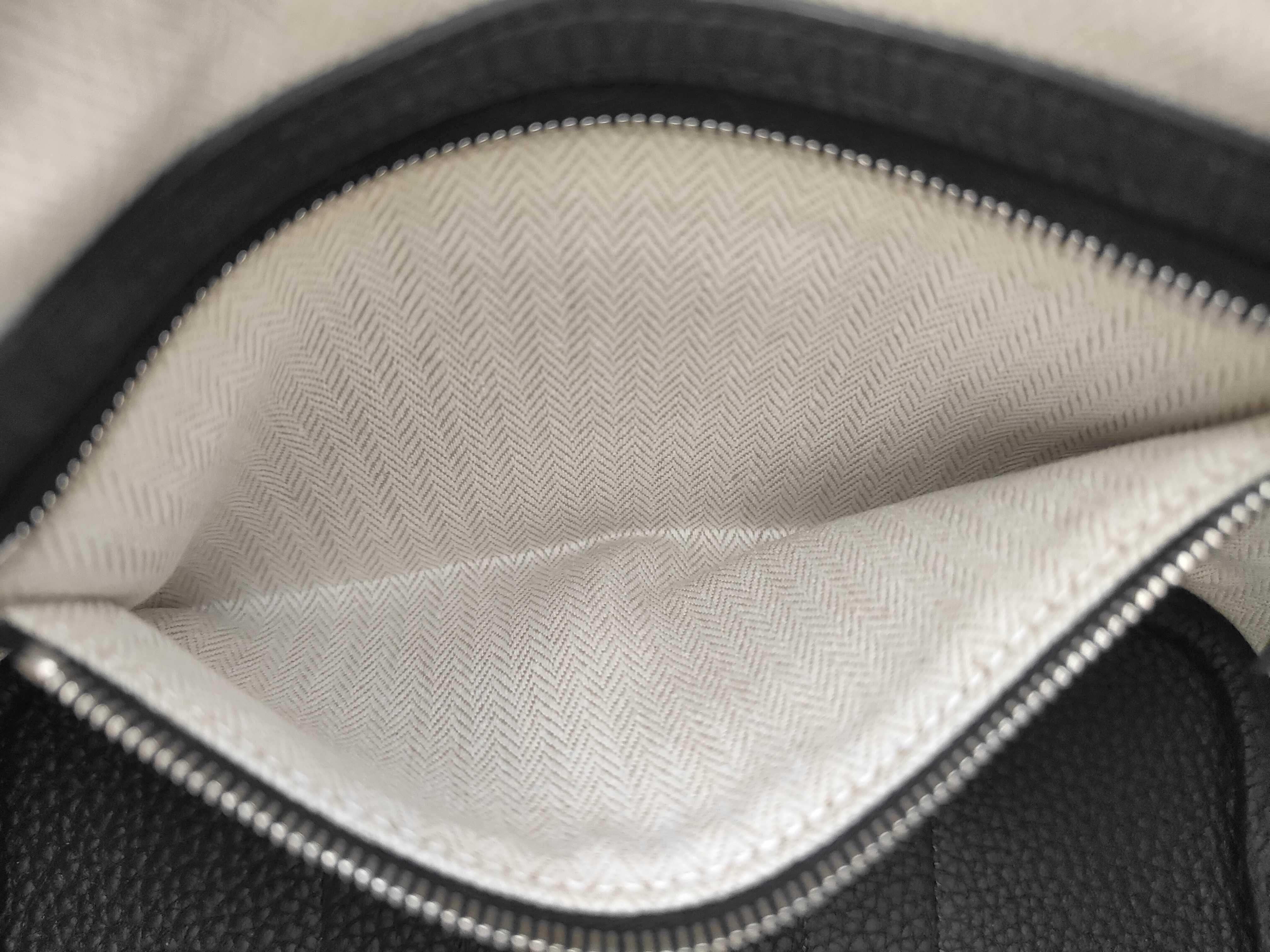 Neo Garden 23 Negonda (full leather) black tote bag with G stamp. — view 9