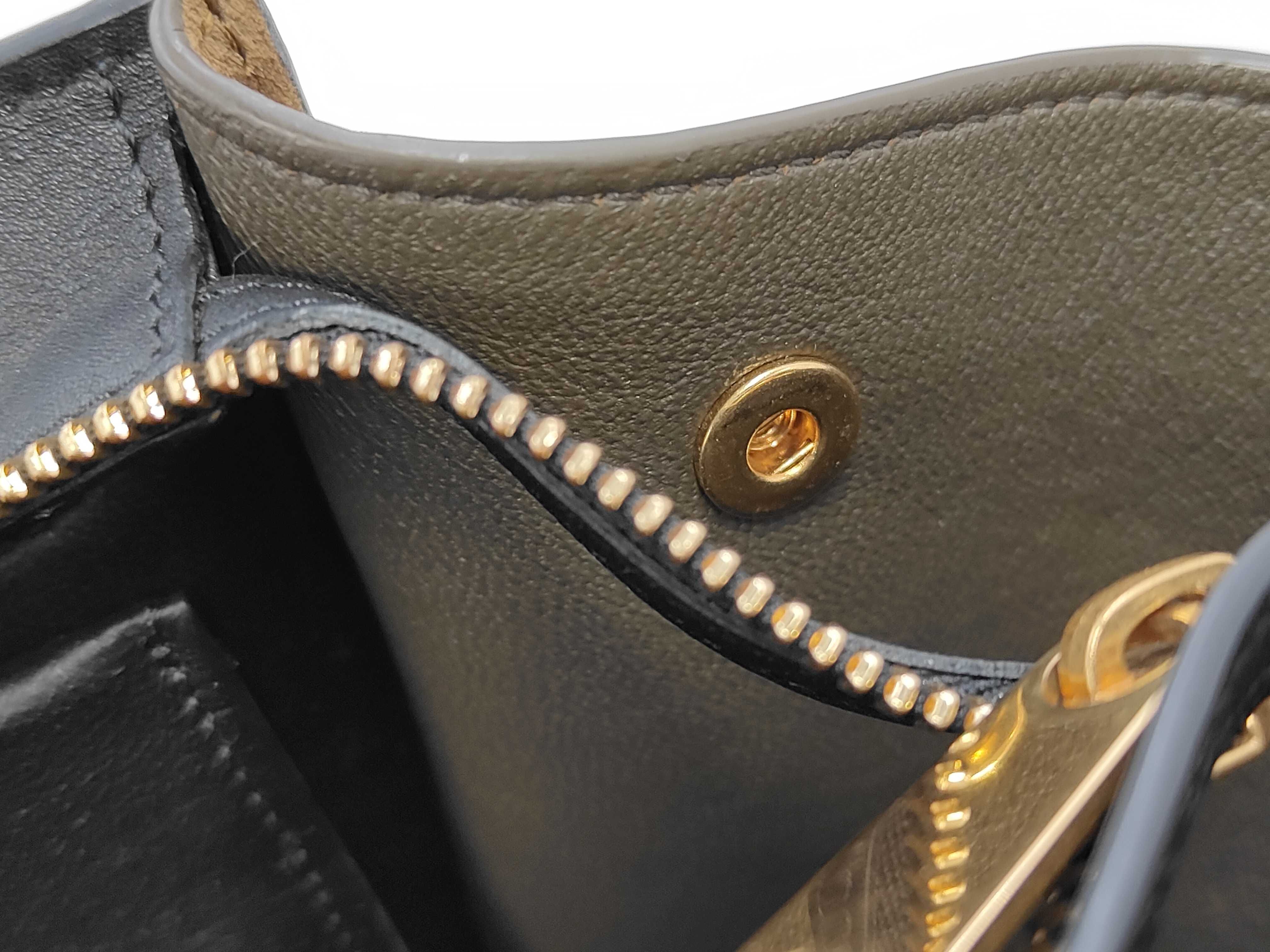 Trapeze Swing Bag Handbag — view 10