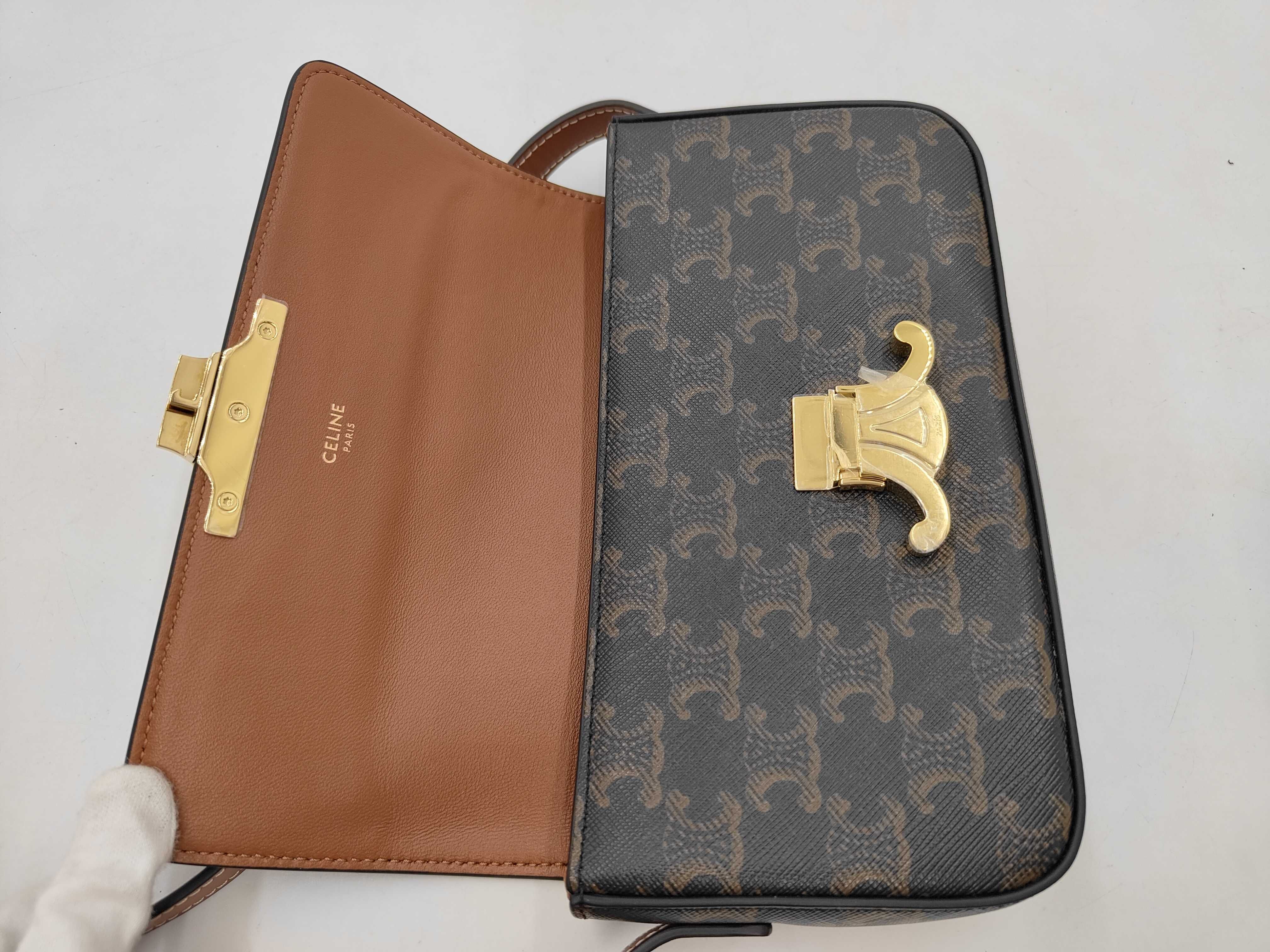 Triomphe Bag 194142CUZ.04LU Shoulder Bag — view 9