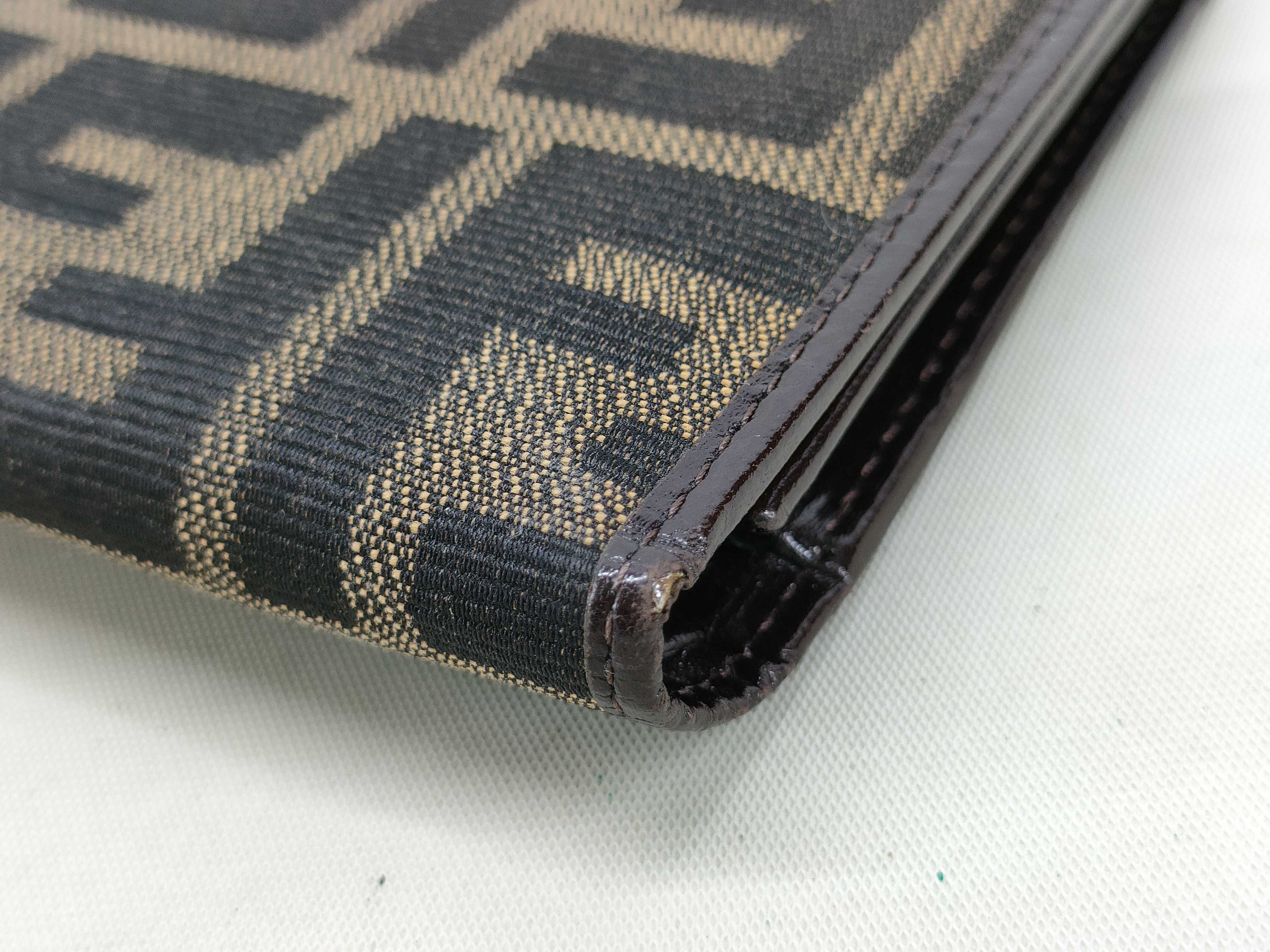 Zucca pattern trifold wallet, brown tones, canvas leather, silver hardware. (Item No. 07 15829 991) — view 14