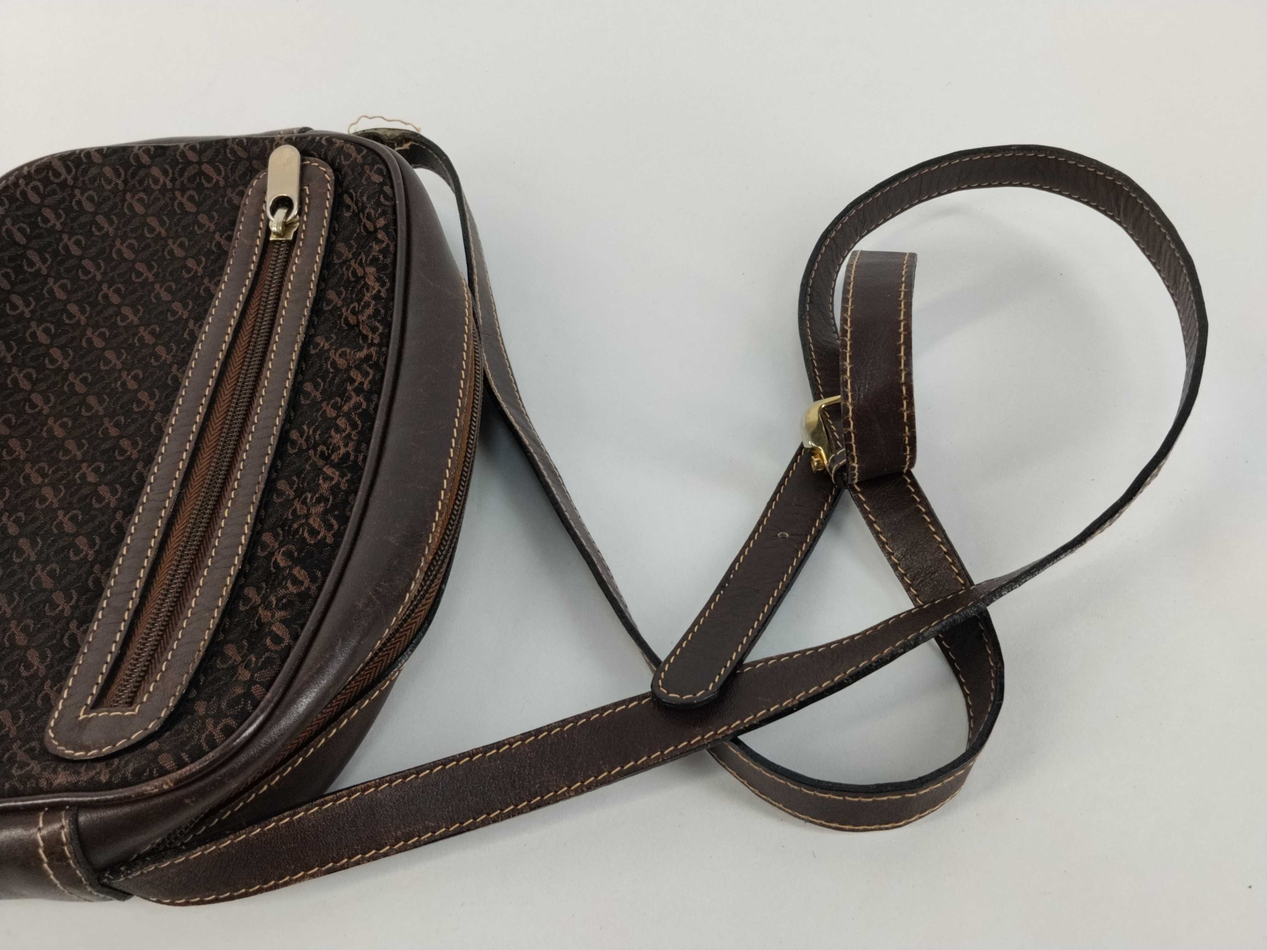 shoulder bag, Anagram pattern, black shoulder bag — view 3
