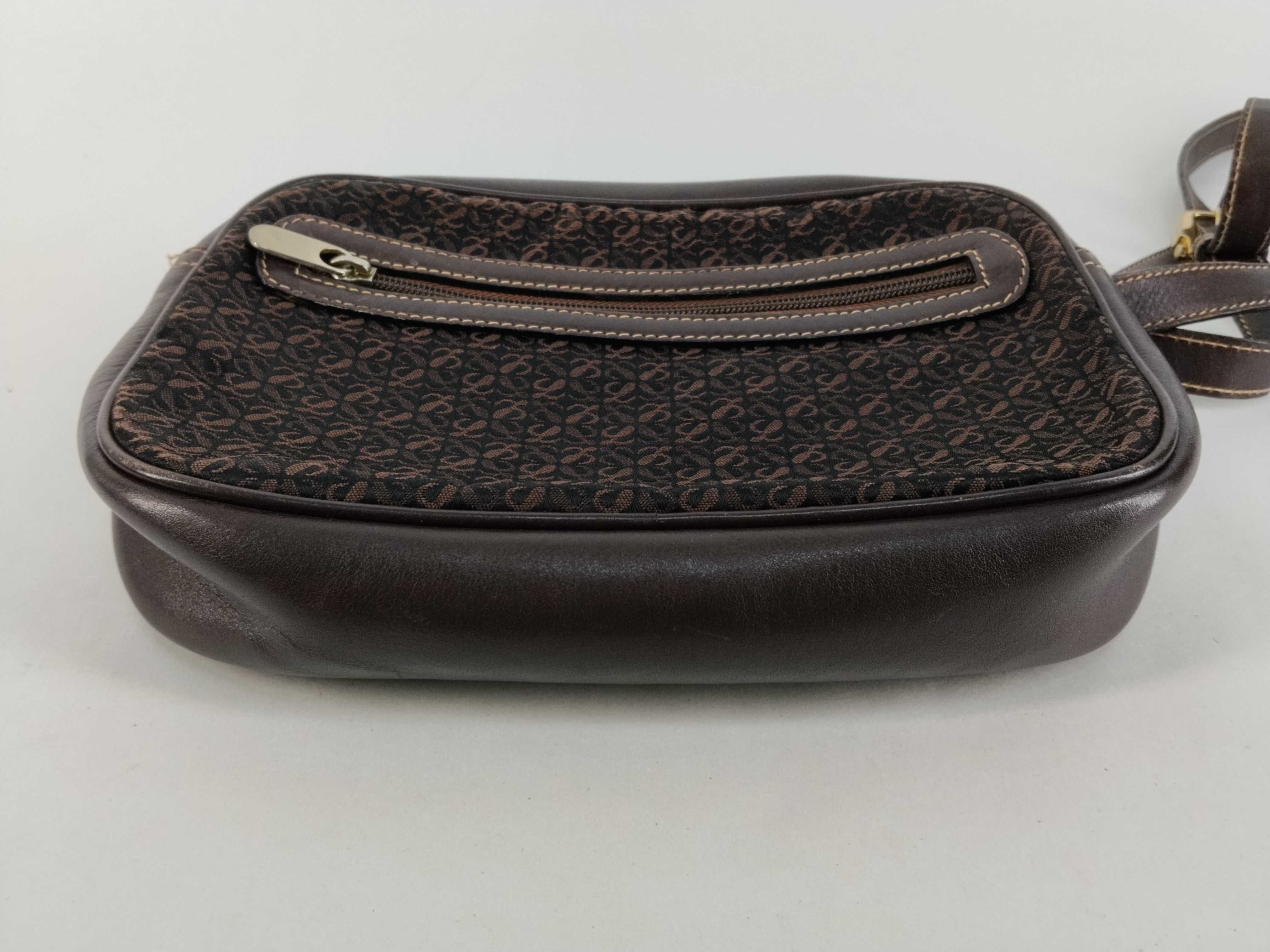 shoulder bag, Anagram pattern, black shoulder bag — view 7