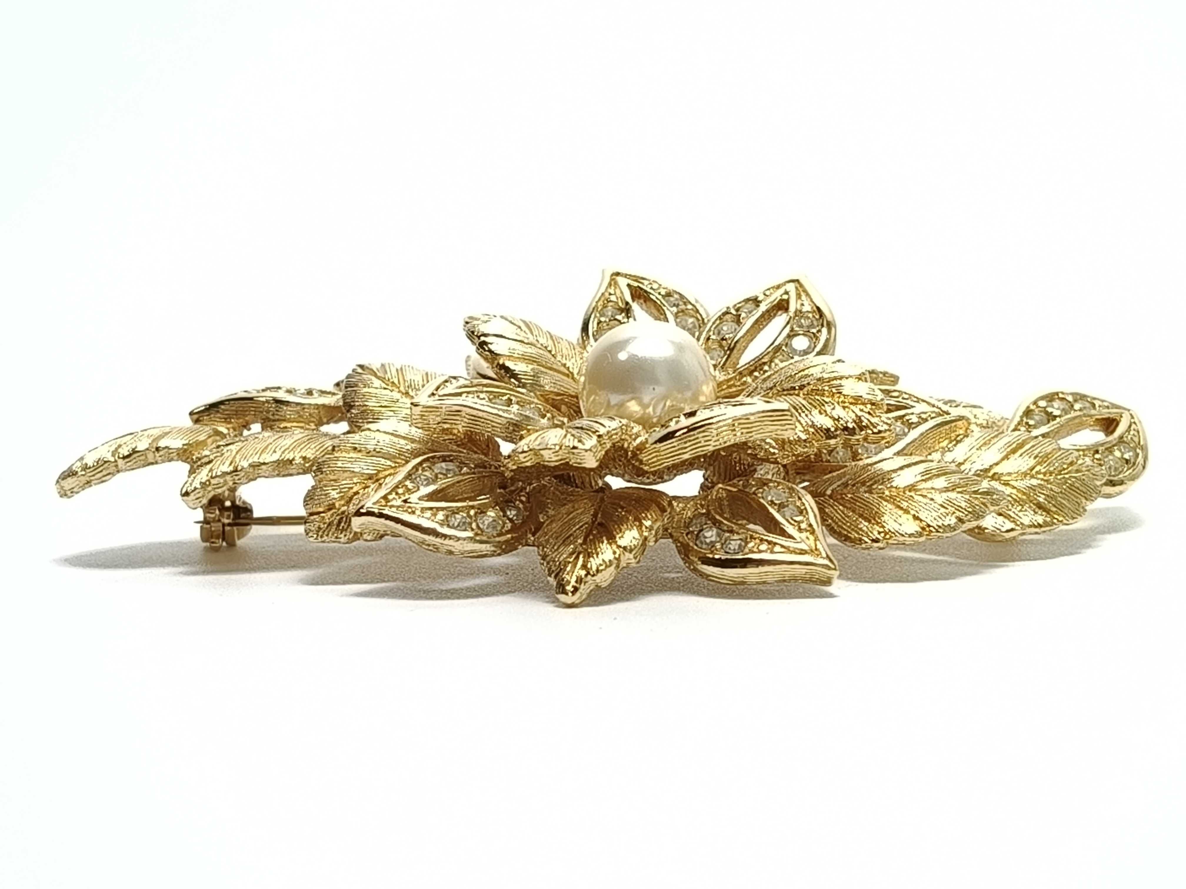 Flower Motif Brooch — view 3
