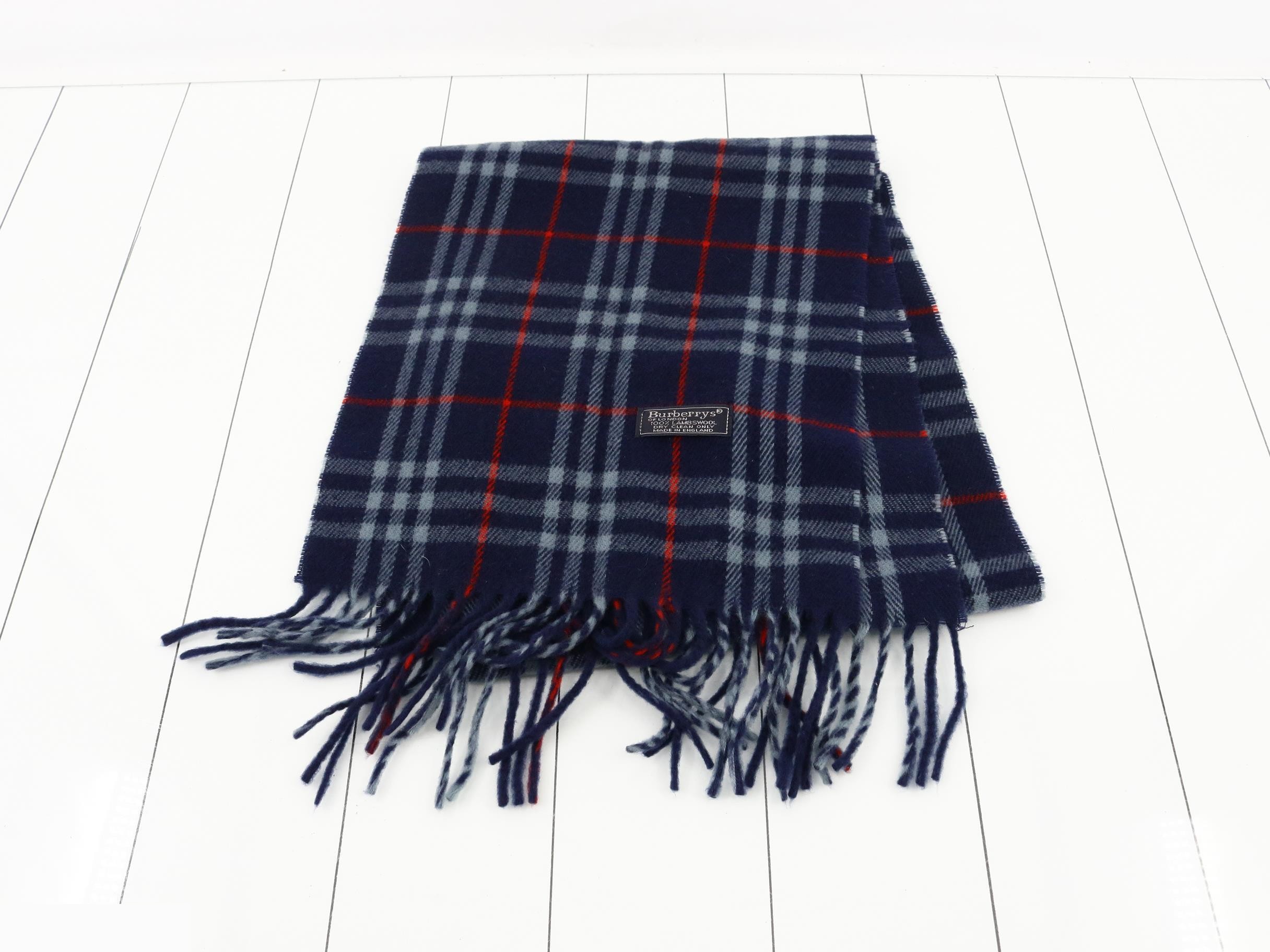 Other lines: Small items, accessories, and scarves — view 2