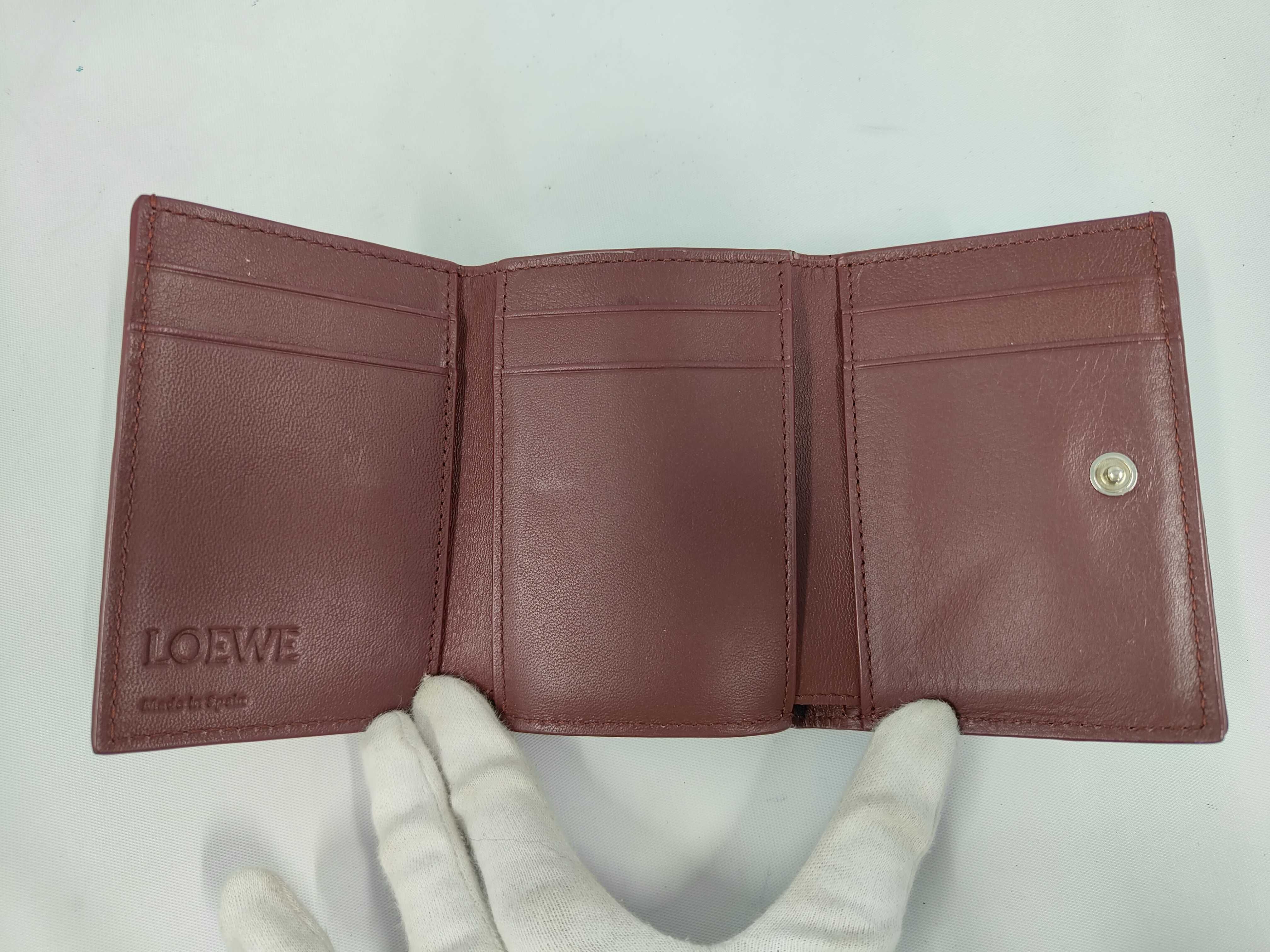 Anagram Wallet — view 6