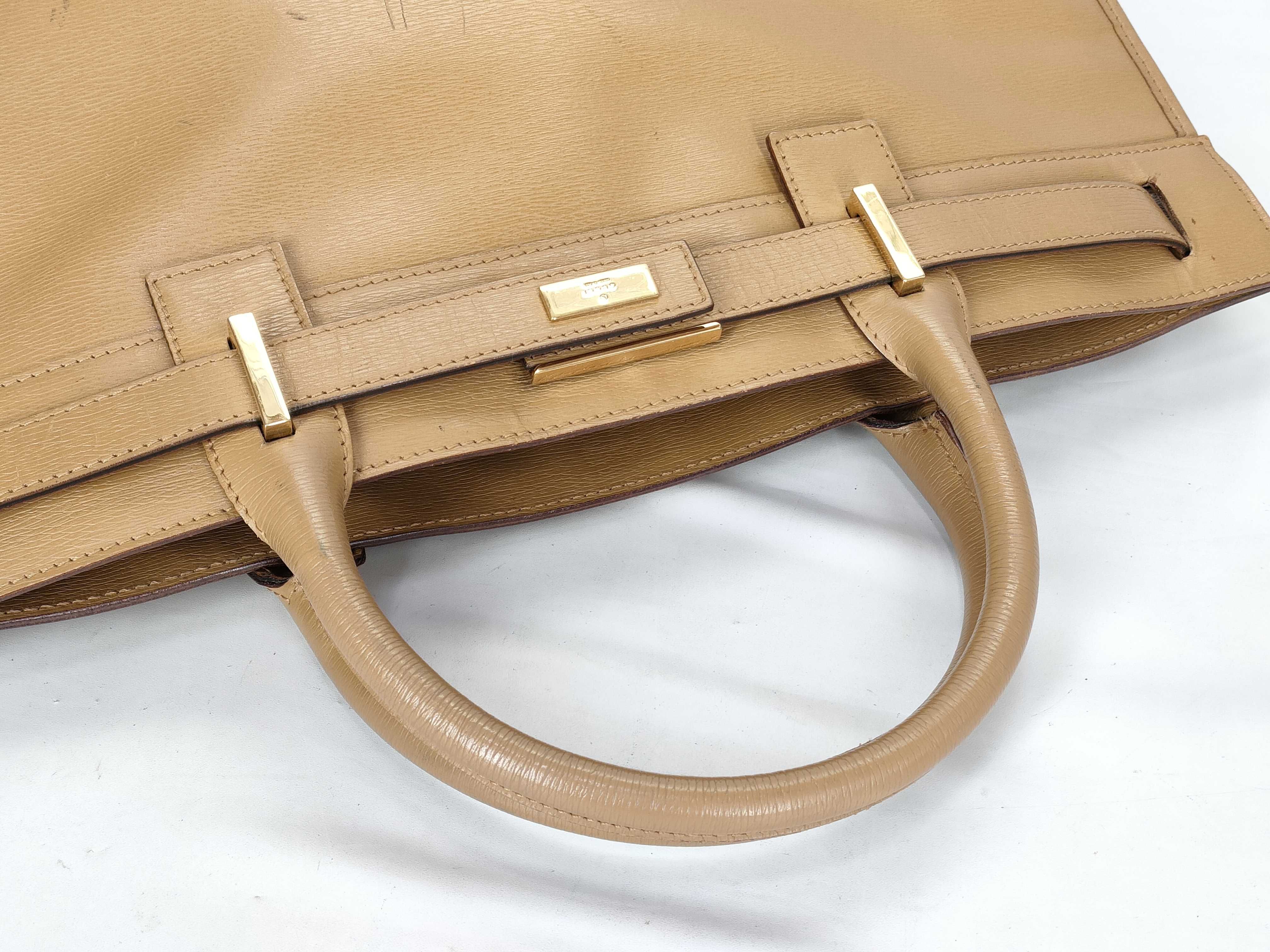 002.1090 Handbag — view 3