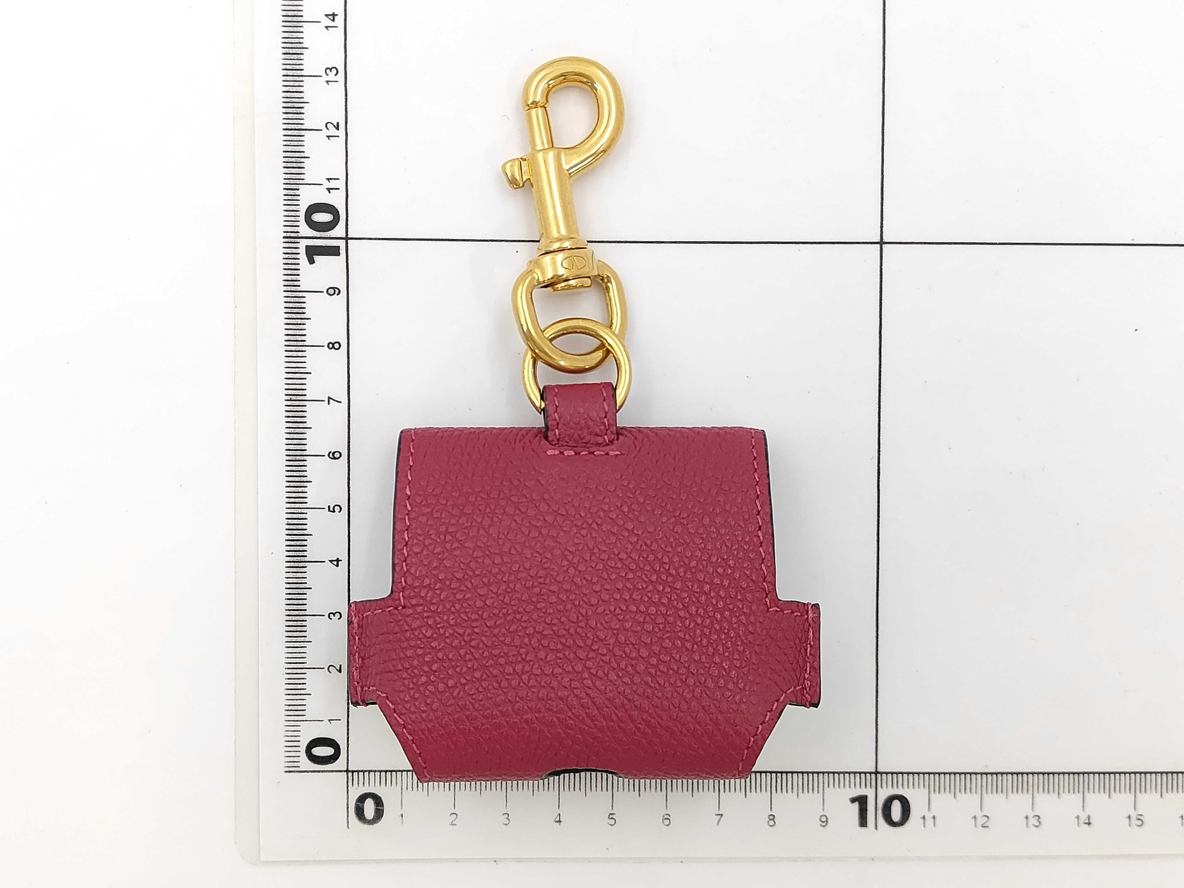 AirPods Case Keychain Pink Other Accessories — view 3
