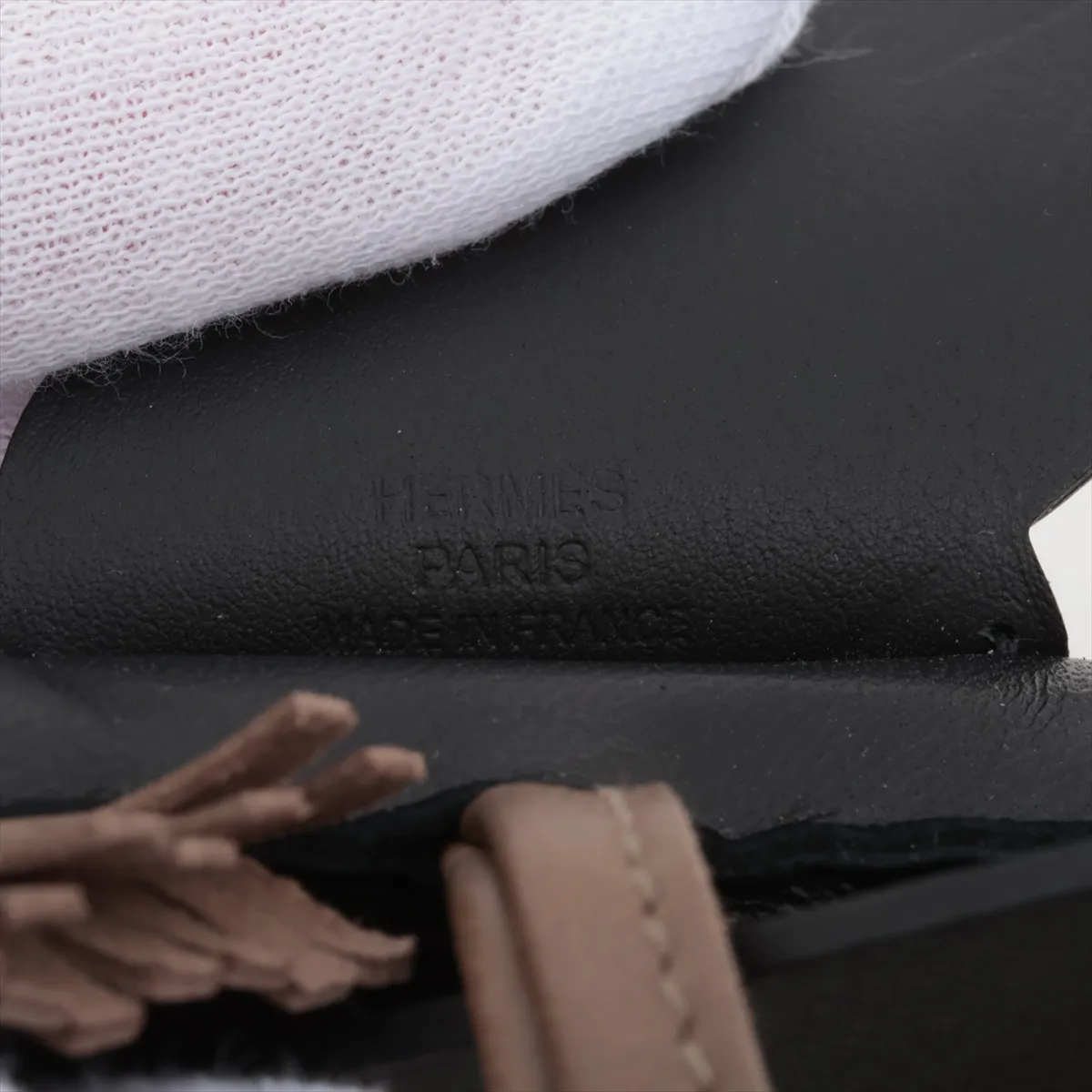 Rodeo Charm Pegasus MM, W stamp: 2024, Charm, Agneau Milo x Swift leather, Black x Etoupe, — view 3