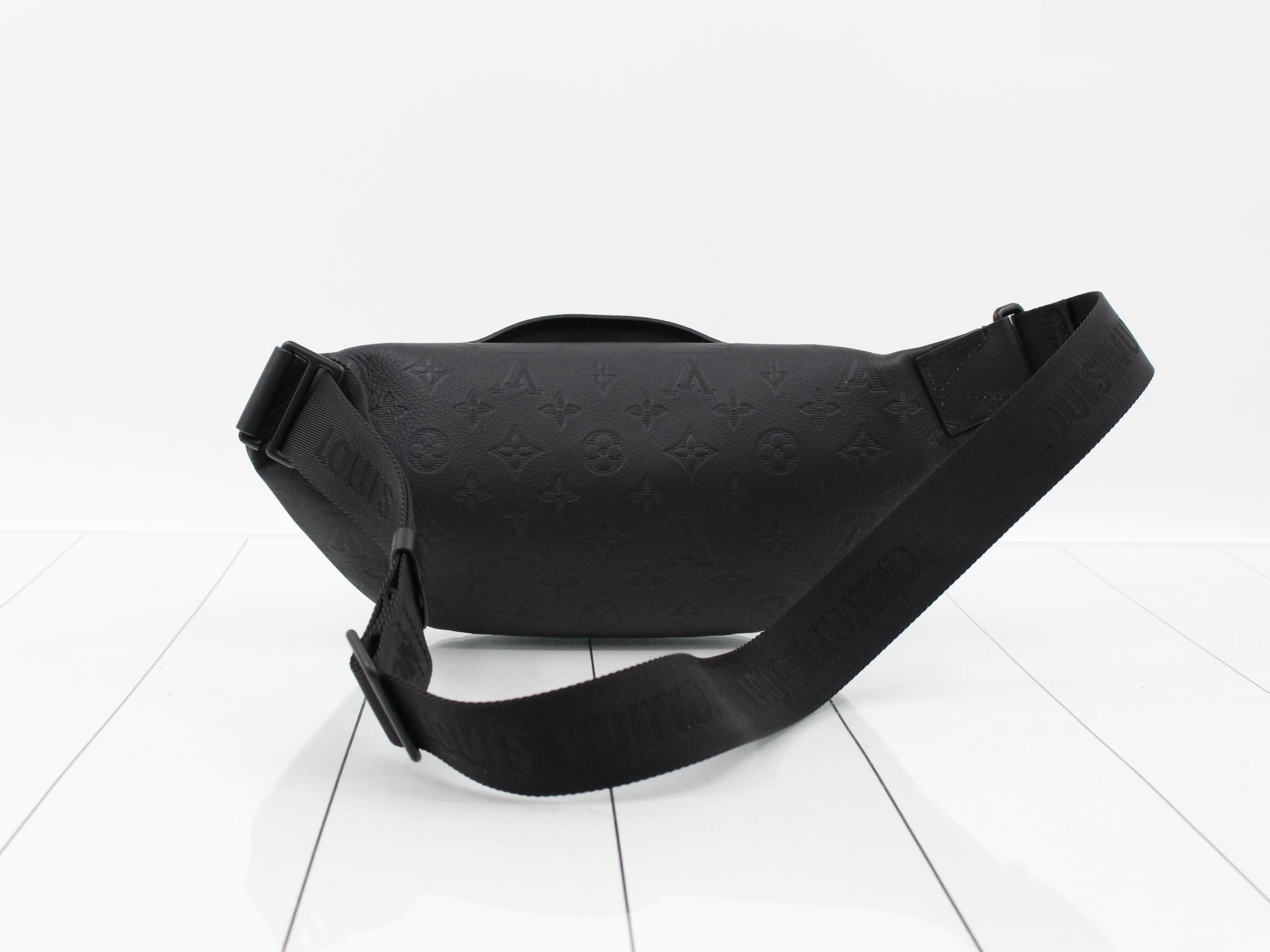 M47058 Monogram Shadow Lash Bum Bag — view 2