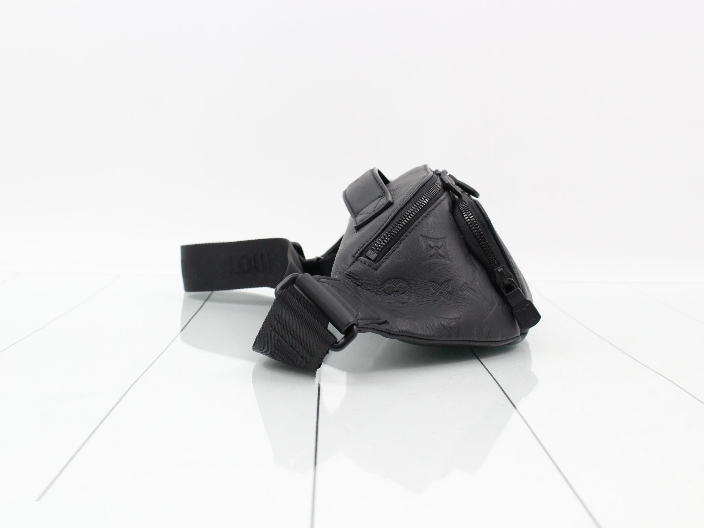 M47058 Monogram Shadow Lash Bum Bag — view 4