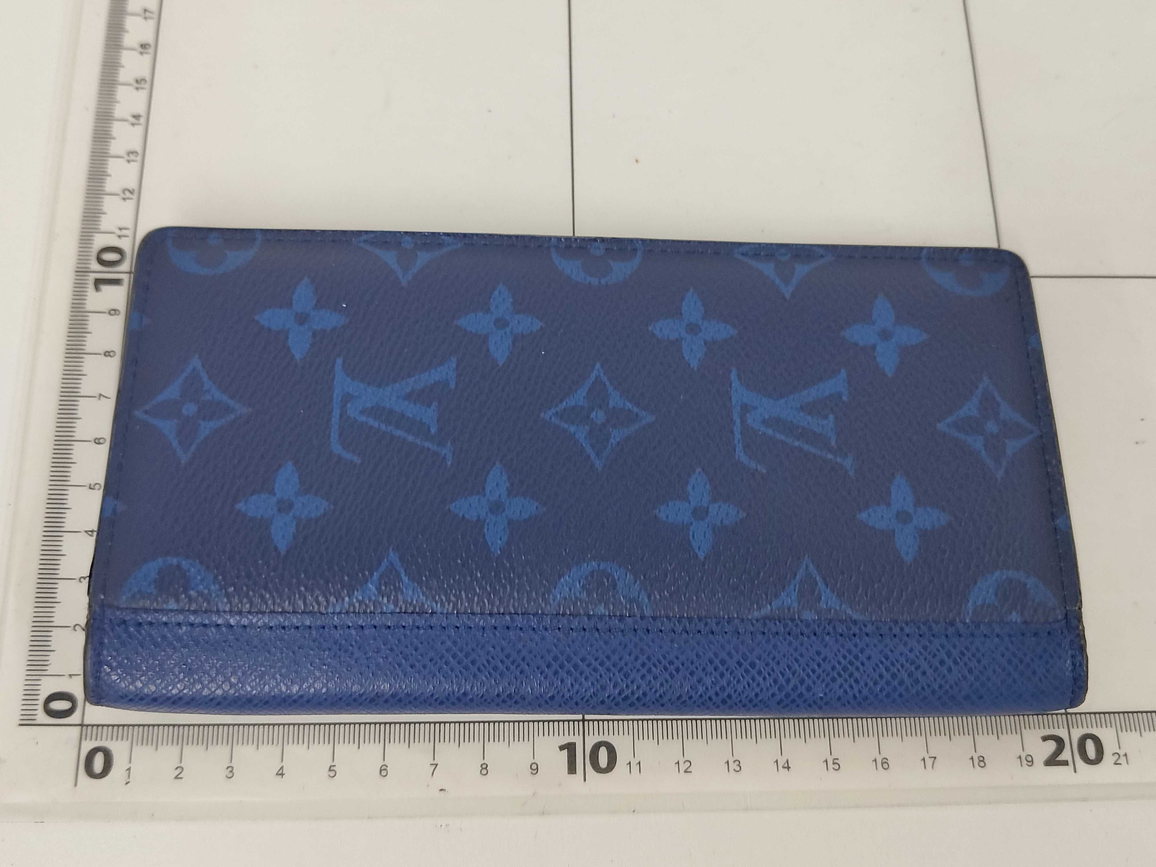 Monogram Louis Vuitton Taigarama Portefeuille Brazza Wallet — view 2