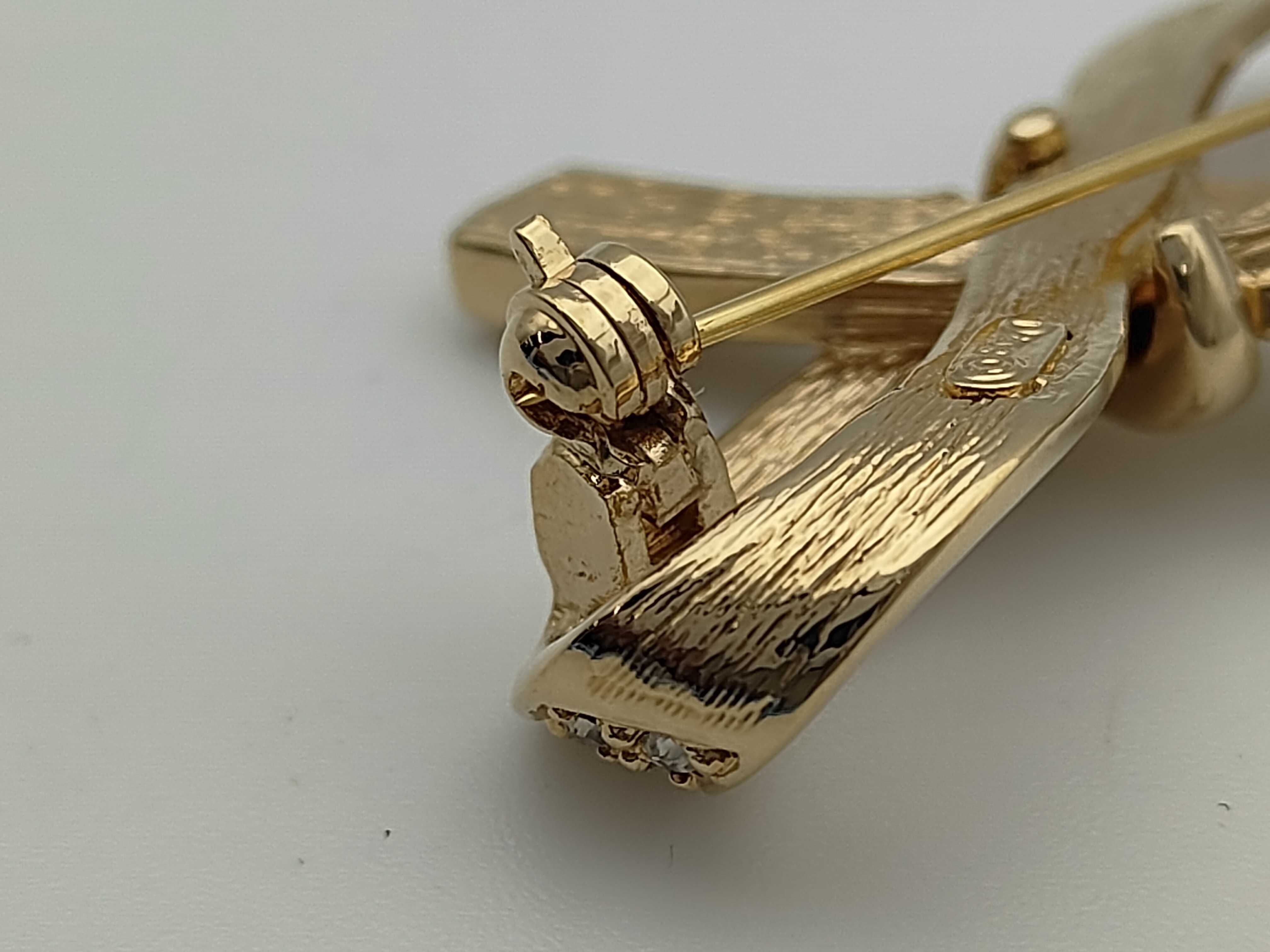 Christian Rhinestone Ribbon Brooch Gold Brooch — view 4