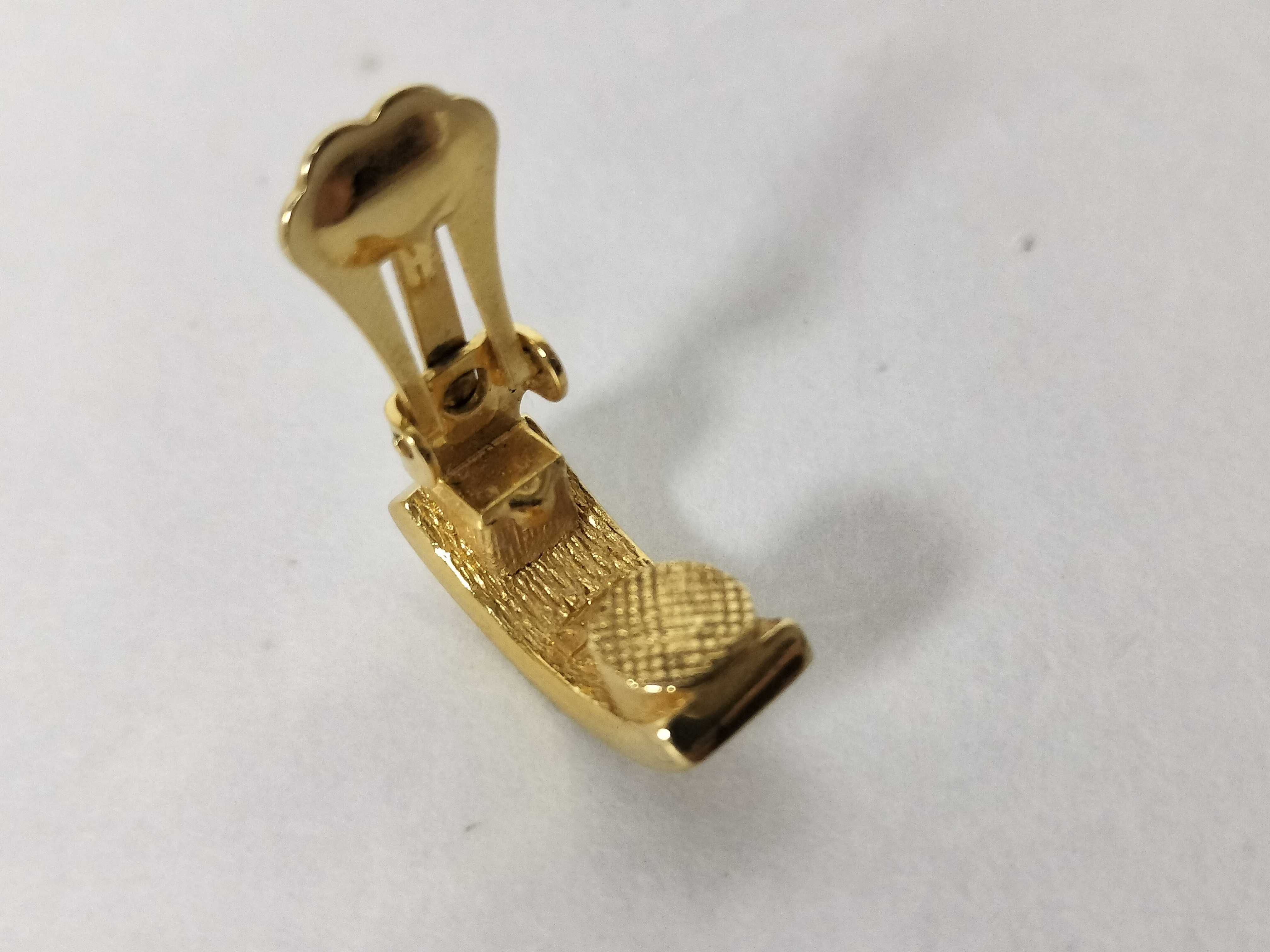 earrings — view 4