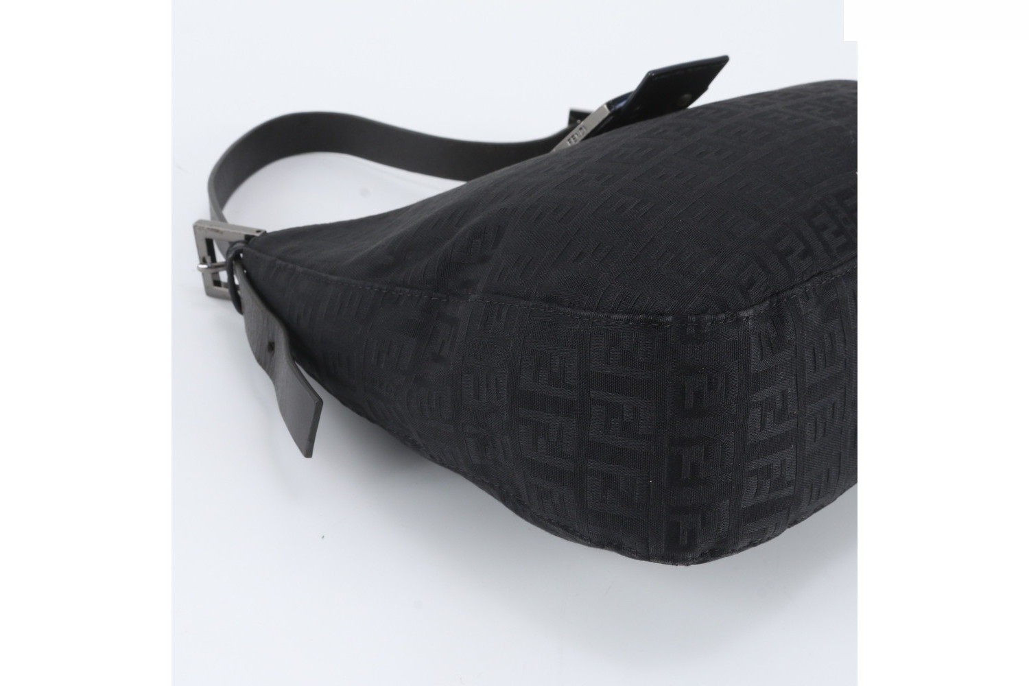 Mamma Bucket Leather Shoulder Bag — view 6