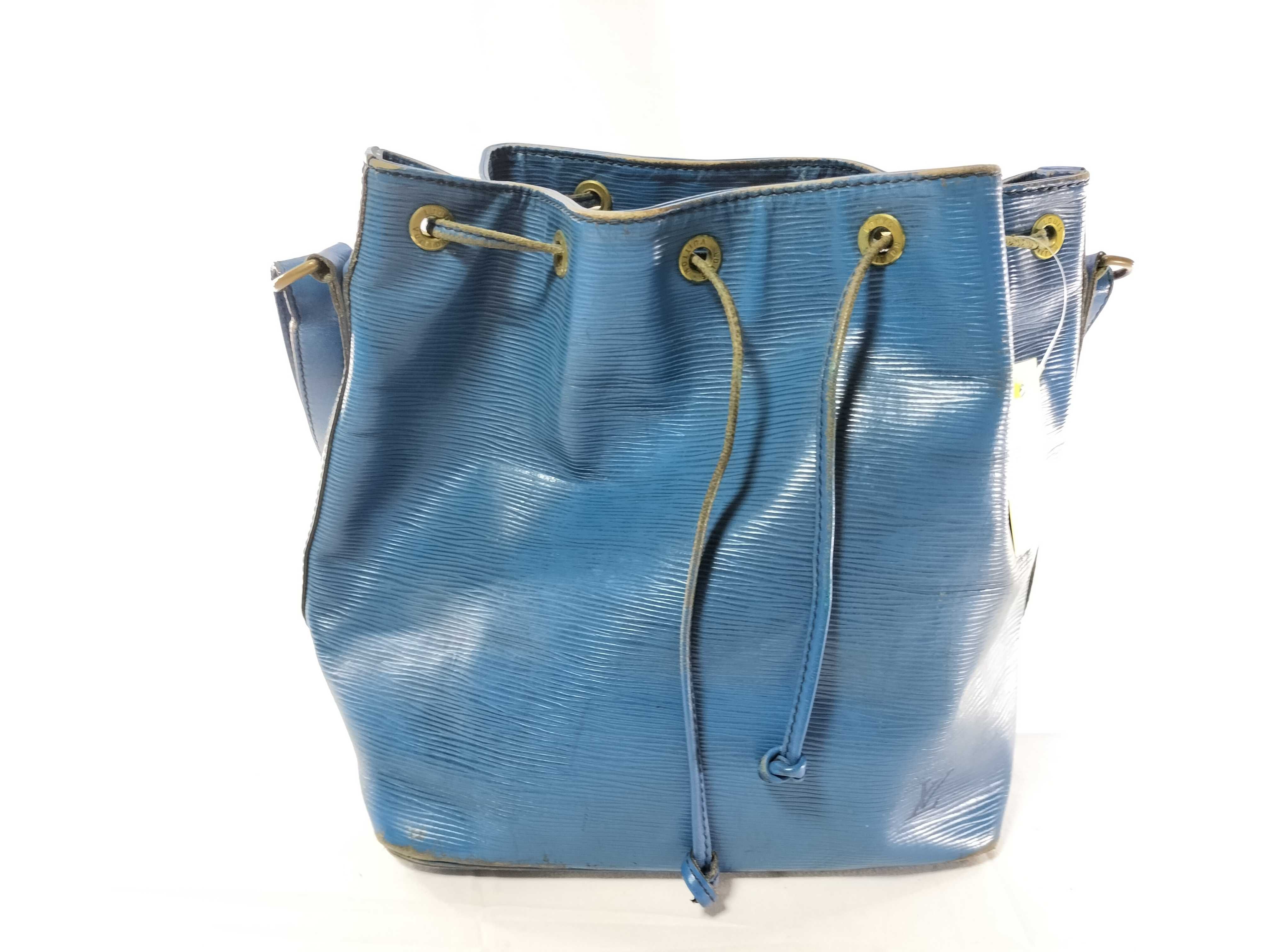 Epi M44005 Noé Blue Shoulder Bag