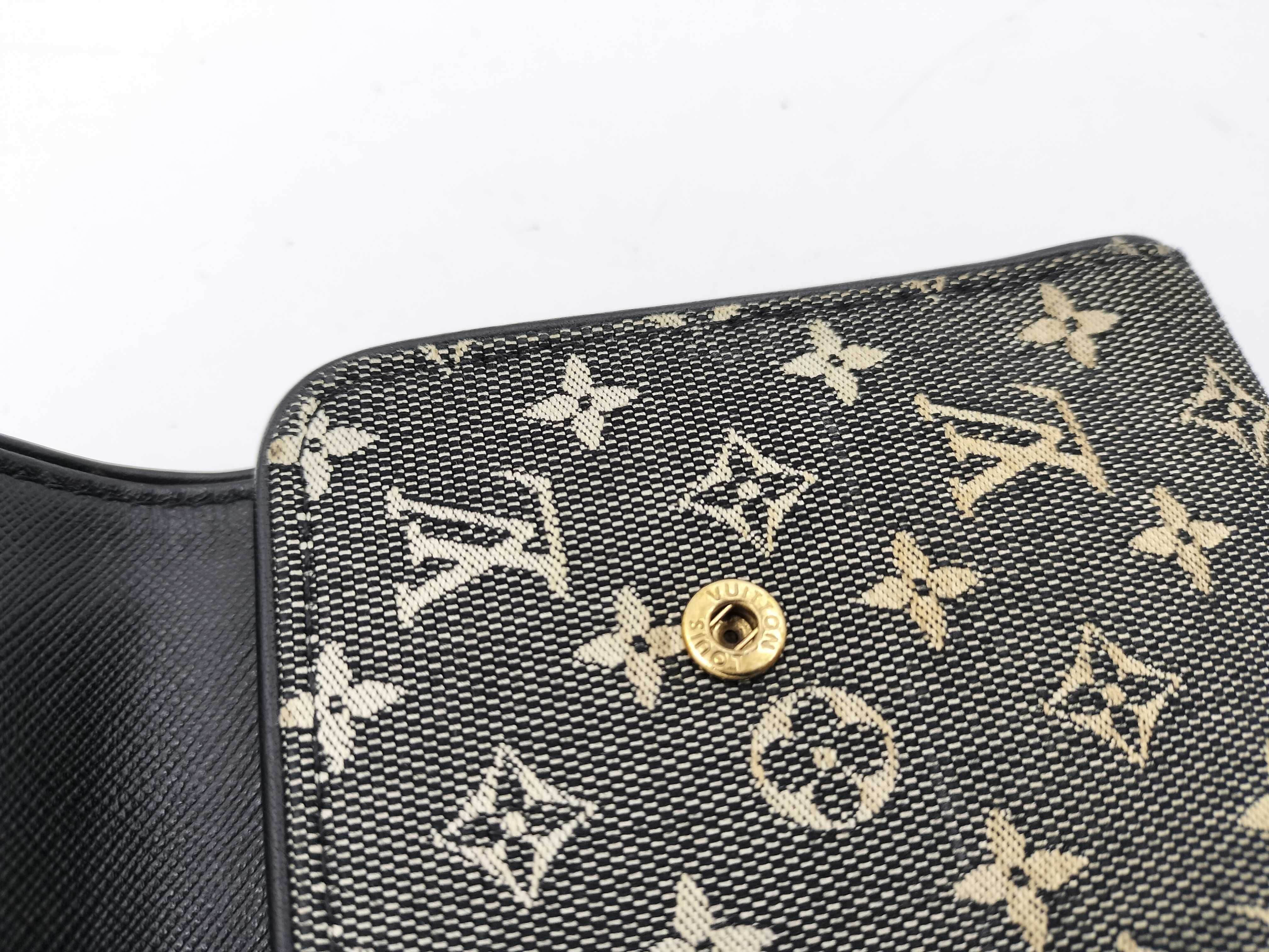 Monogram Mini Portefeuille Tresor International Long Wallet — view 15