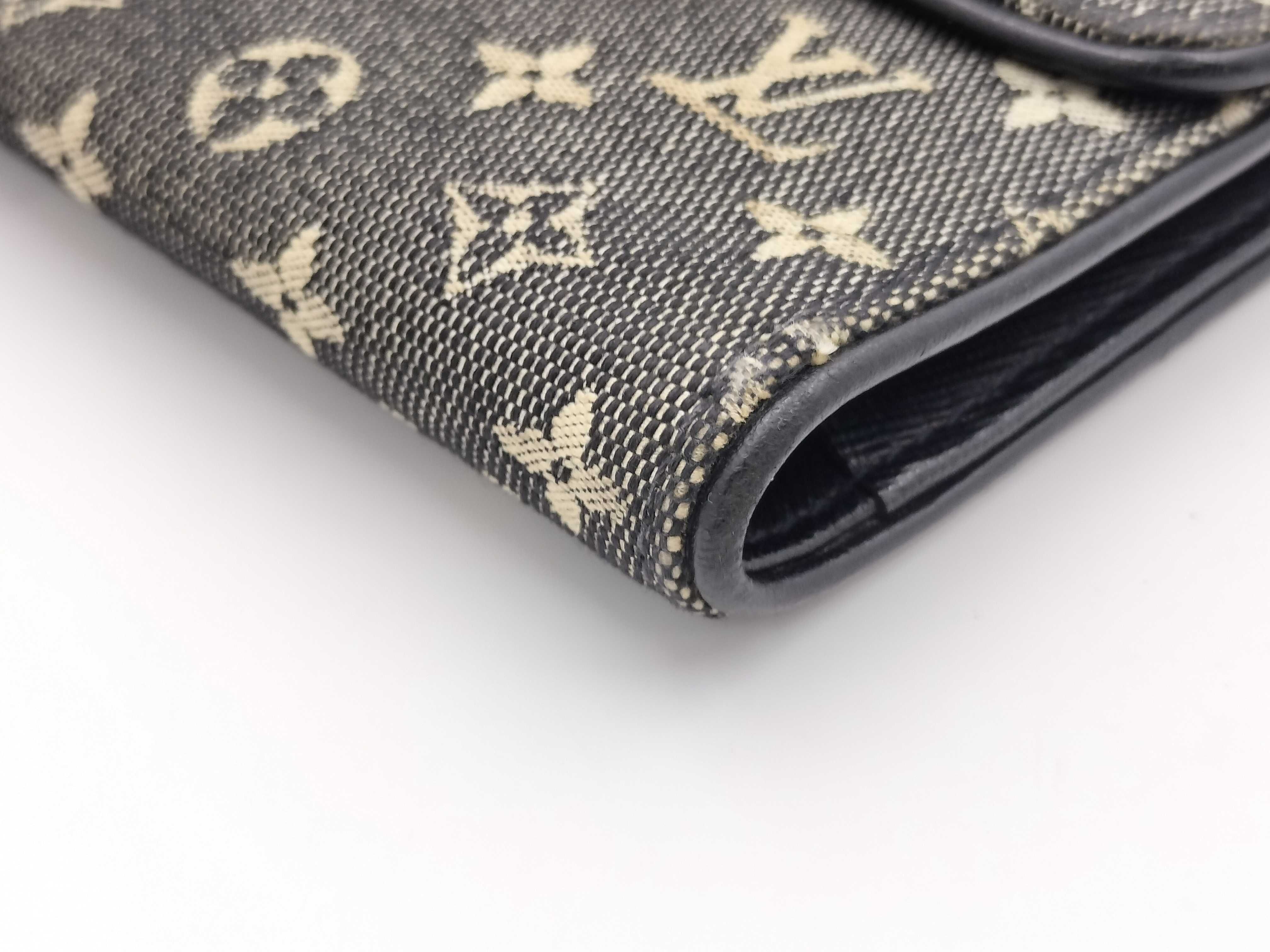 Monogram Mini Portefeuille Tresor International Long Wallet — view 5