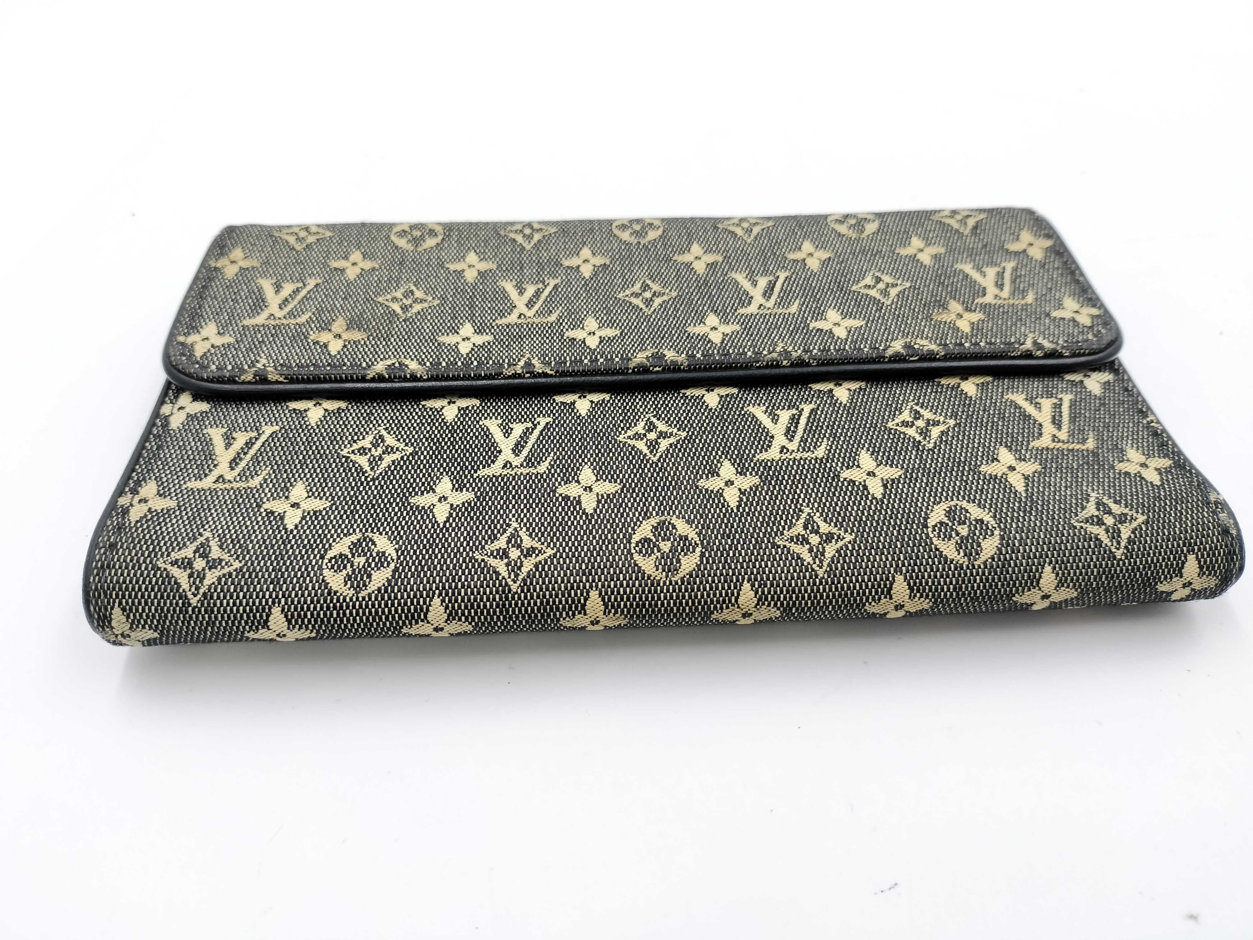 Monogram Mini Portefeuille Tresor International Long Wallet — view 6
