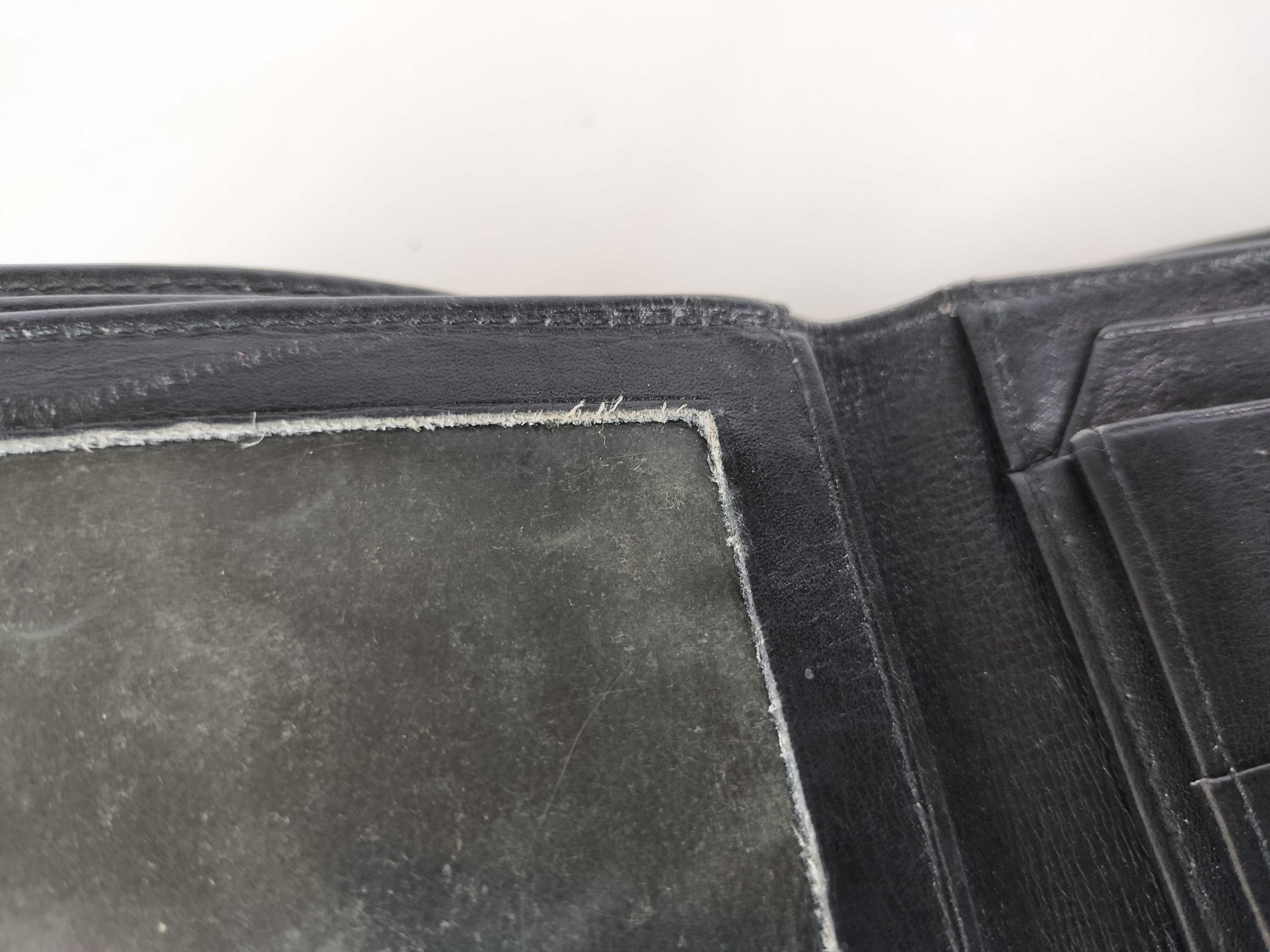 Old Gucci Sherry Bi-fold Wallet — view 8