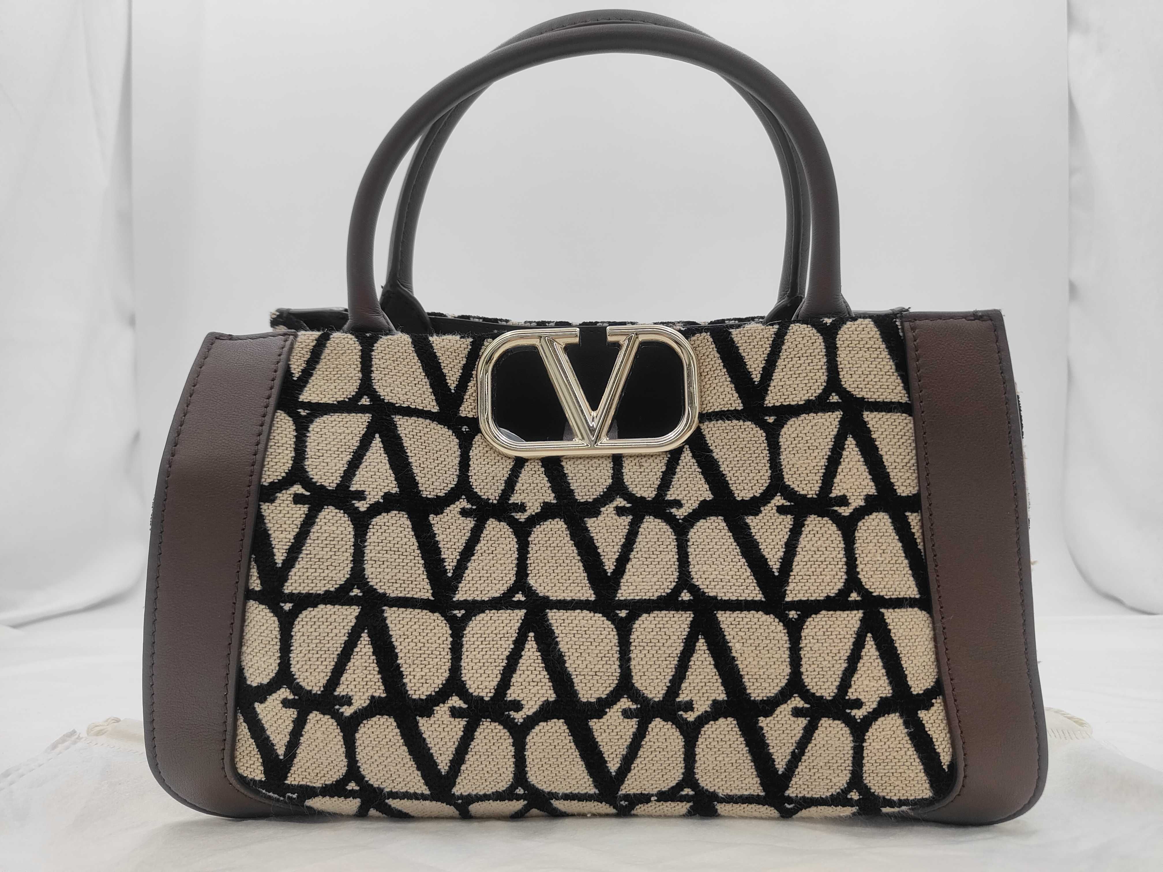 V-logo 2-way brown canvas handbag