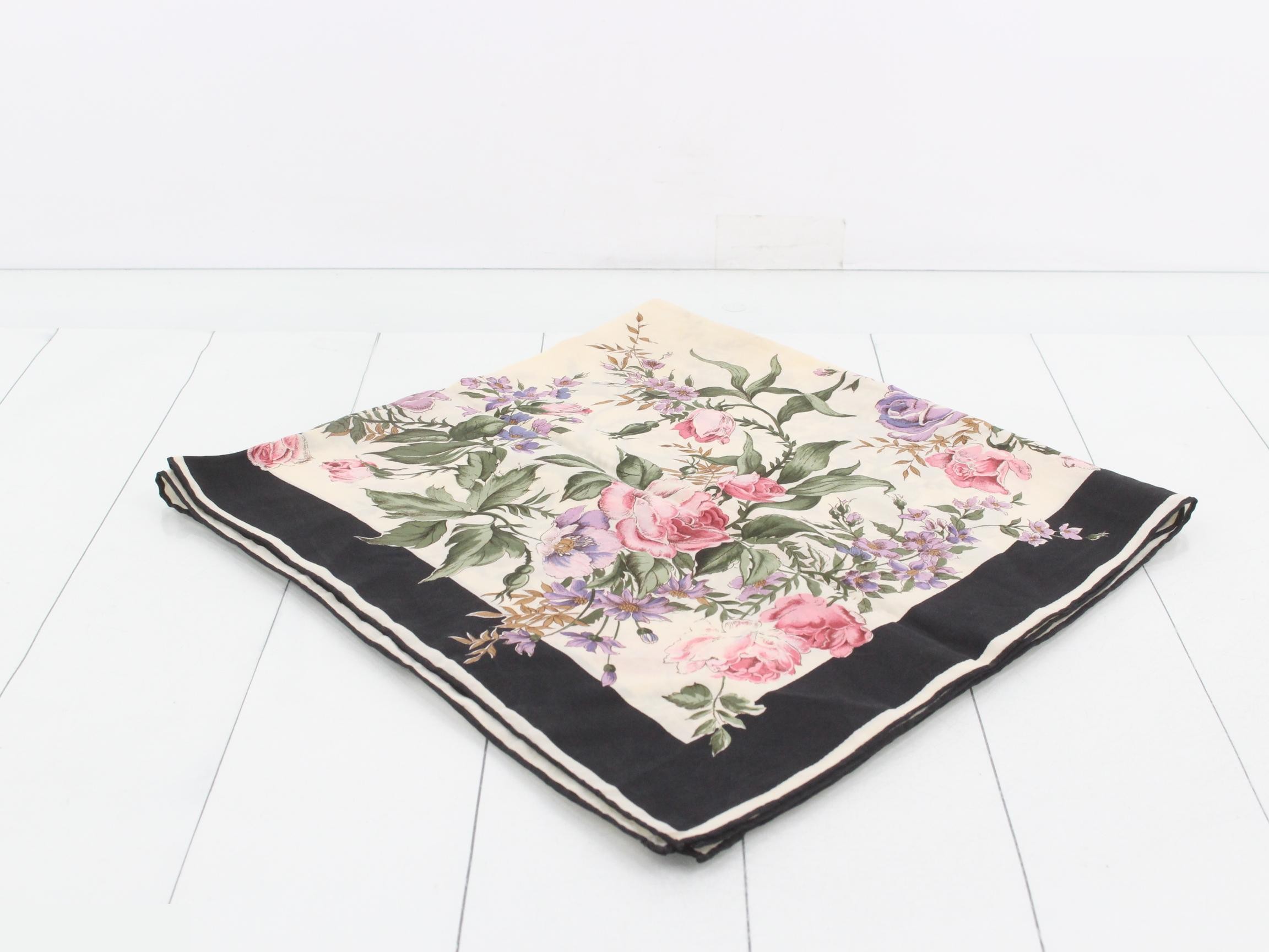scarf — view 2
