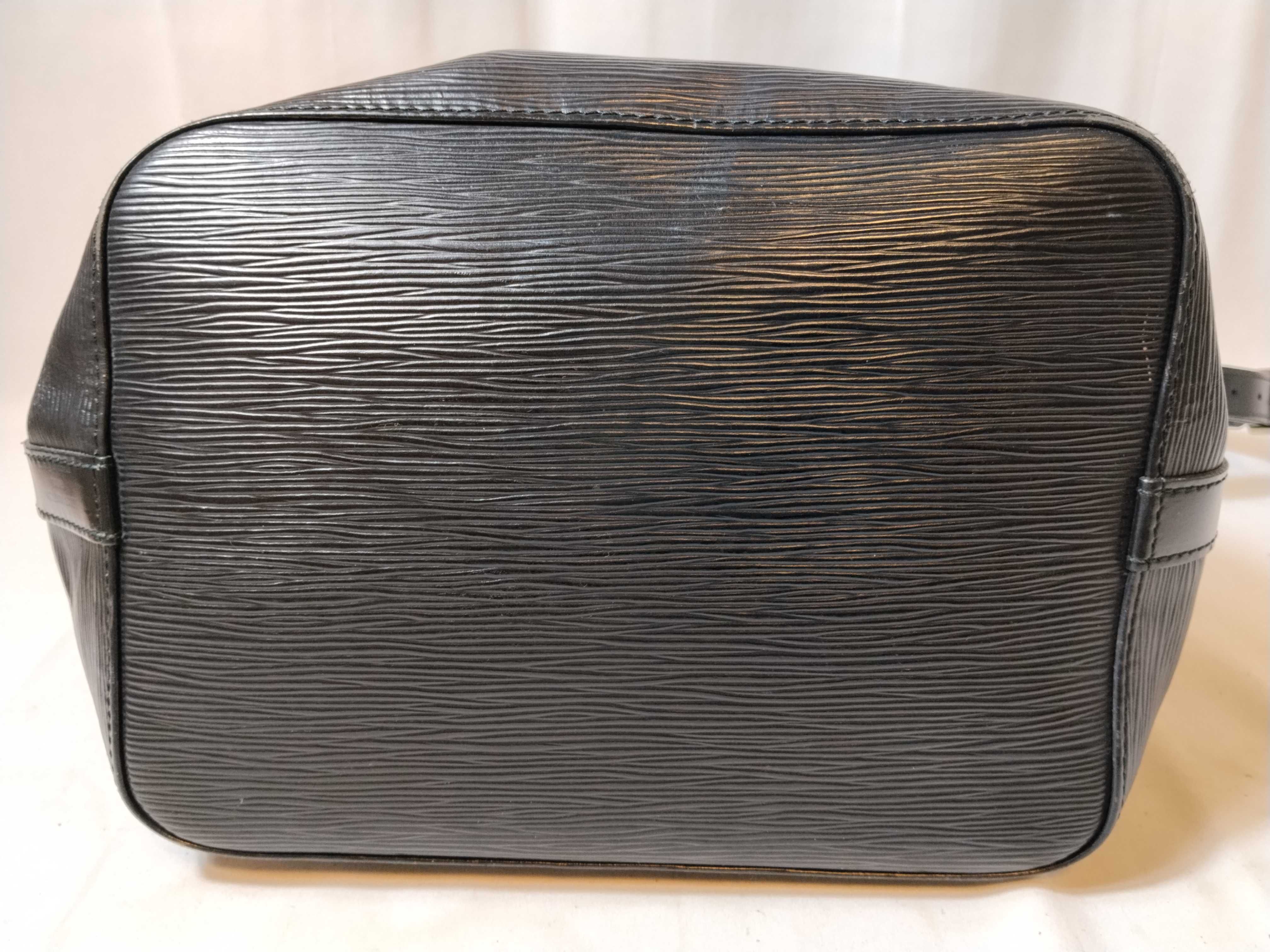 Epi Noe Shoulder Bag — view 7