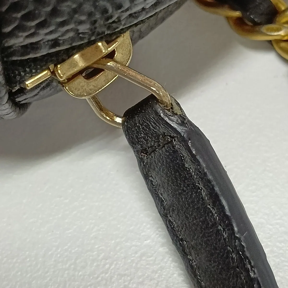 Matelassé Caviar Skin Chain Shoulder Bag, Round, Black with Gold Hardware, 27021473, Series 27 — view 11