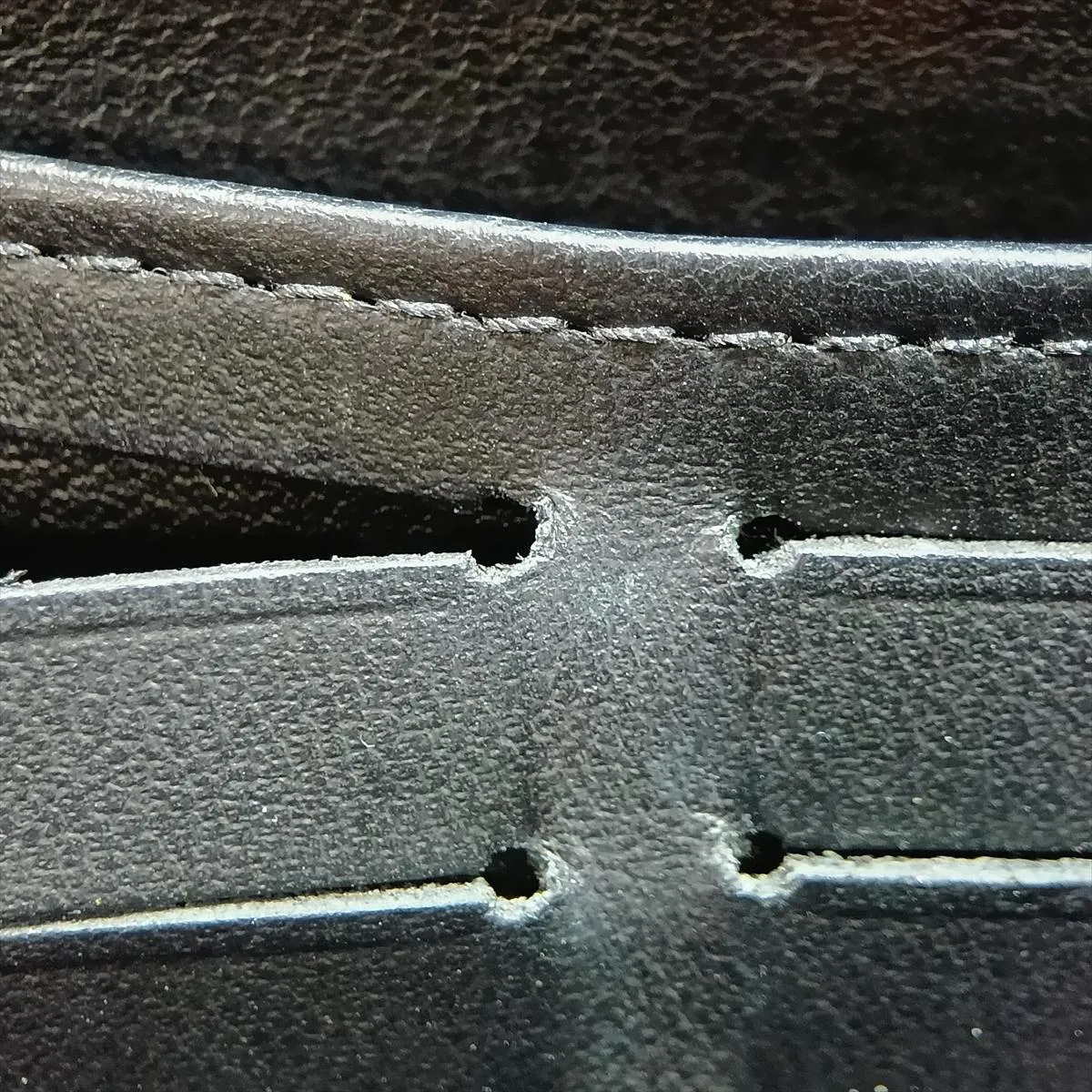 Monogram Embossed Zippy Wallet M81510, Serial Number Unknown, Noir (Black), Round Zip Wallet — view 15