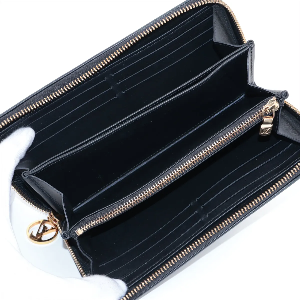 Monogram Embossed Zippy Wallet M81510, Serial Number Unknown, Noir (Black), Round Zip Wallet — view 3