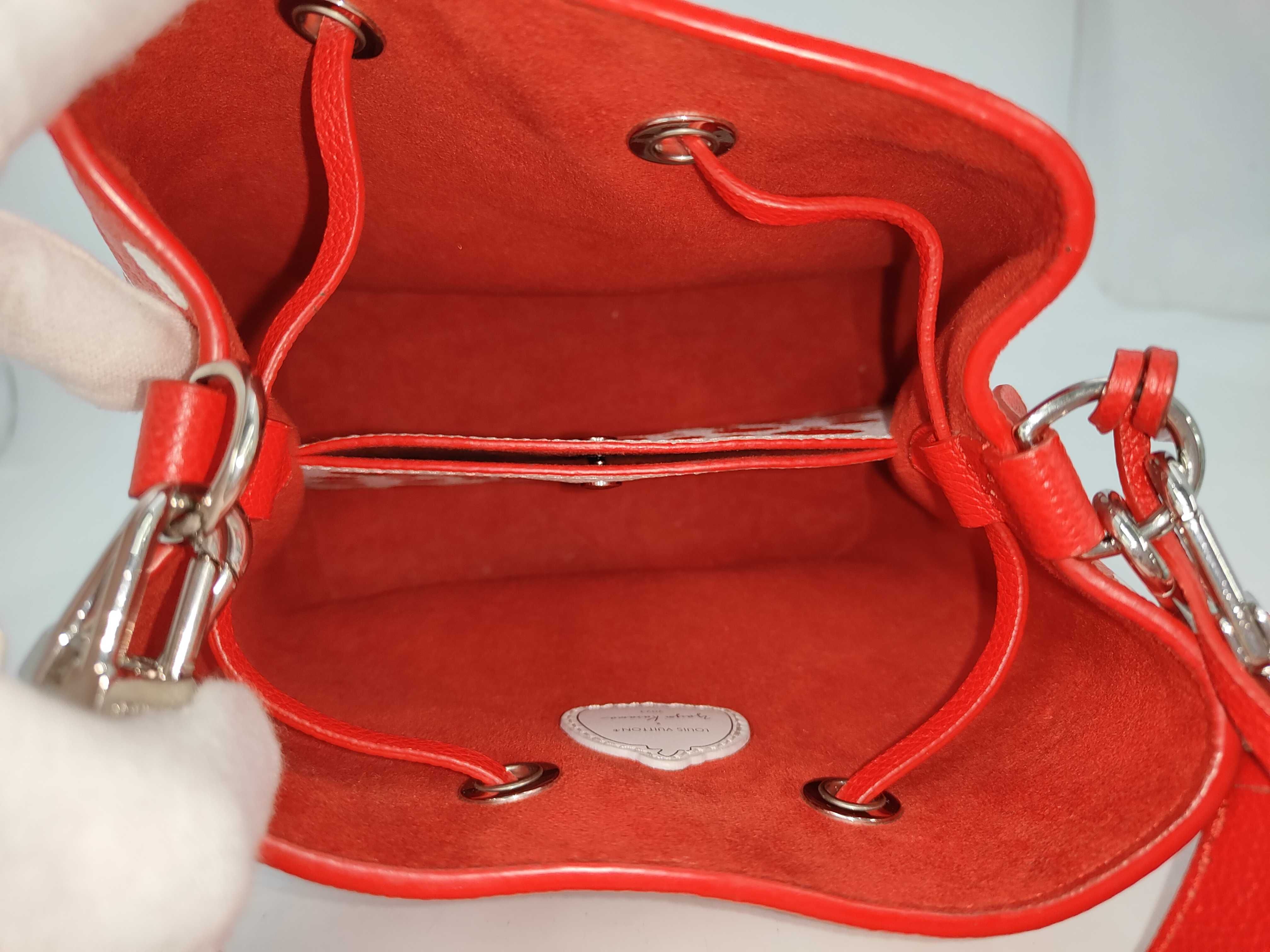 LVxYK Neo Noe BB Yayoi Kusama Handbag — view 8