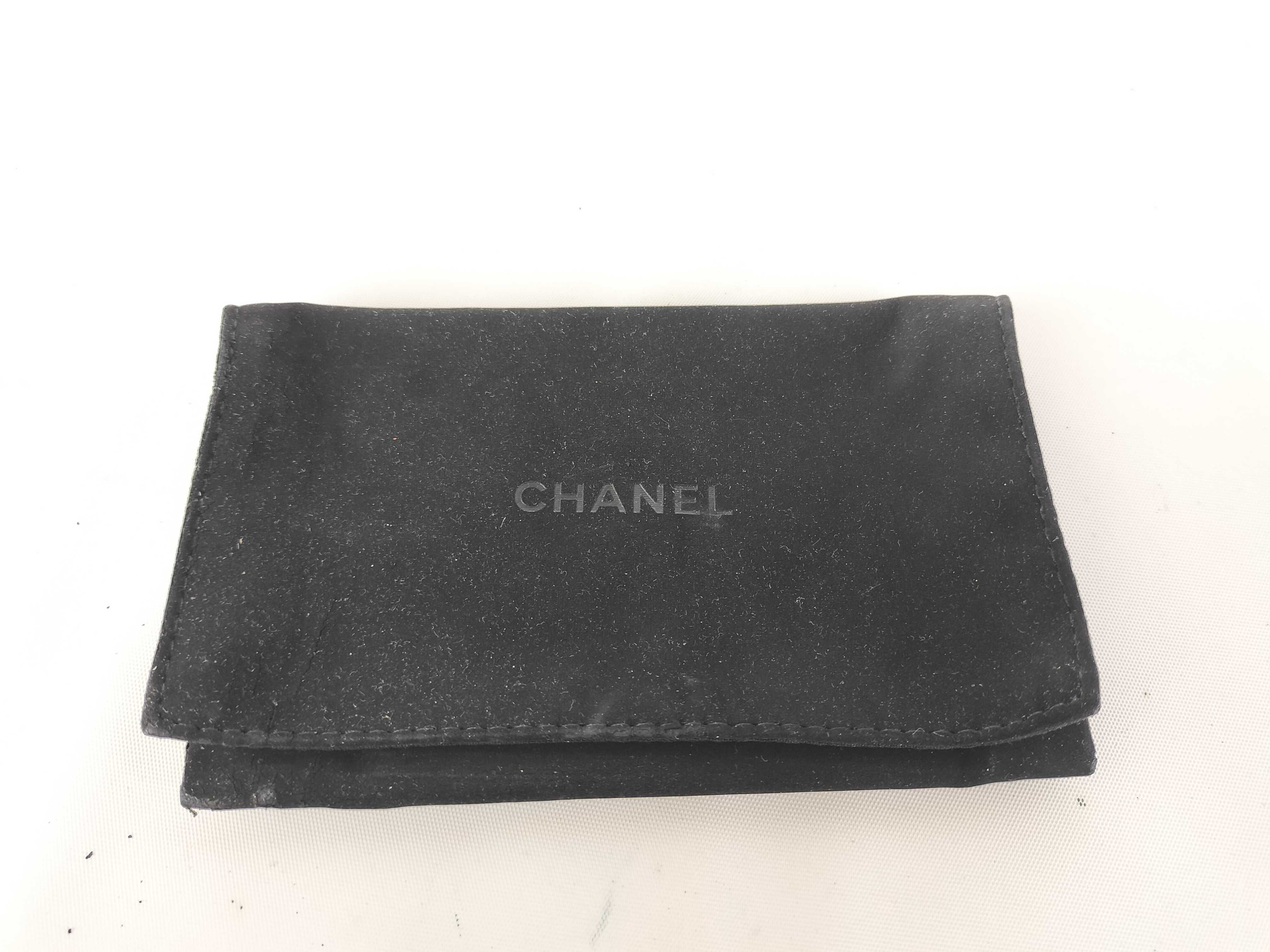 Matelassé Tri-fold Wallet — view 11