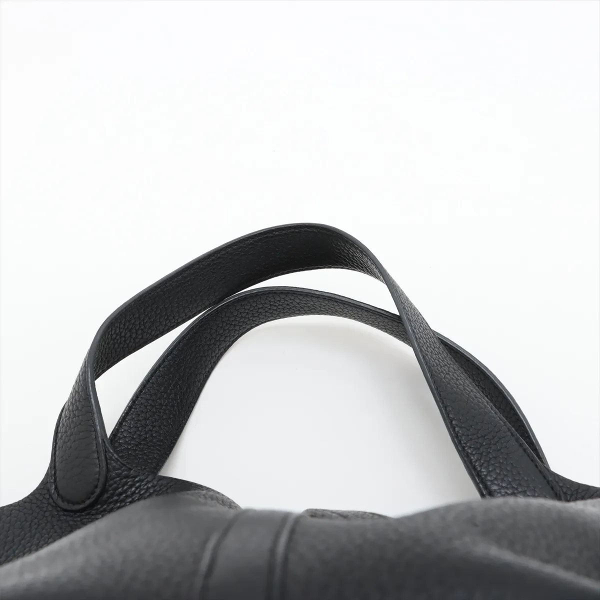 Picotin Lock 22 MM Taurillon Clemence Black Silver Hardware P: 2012 — view 6