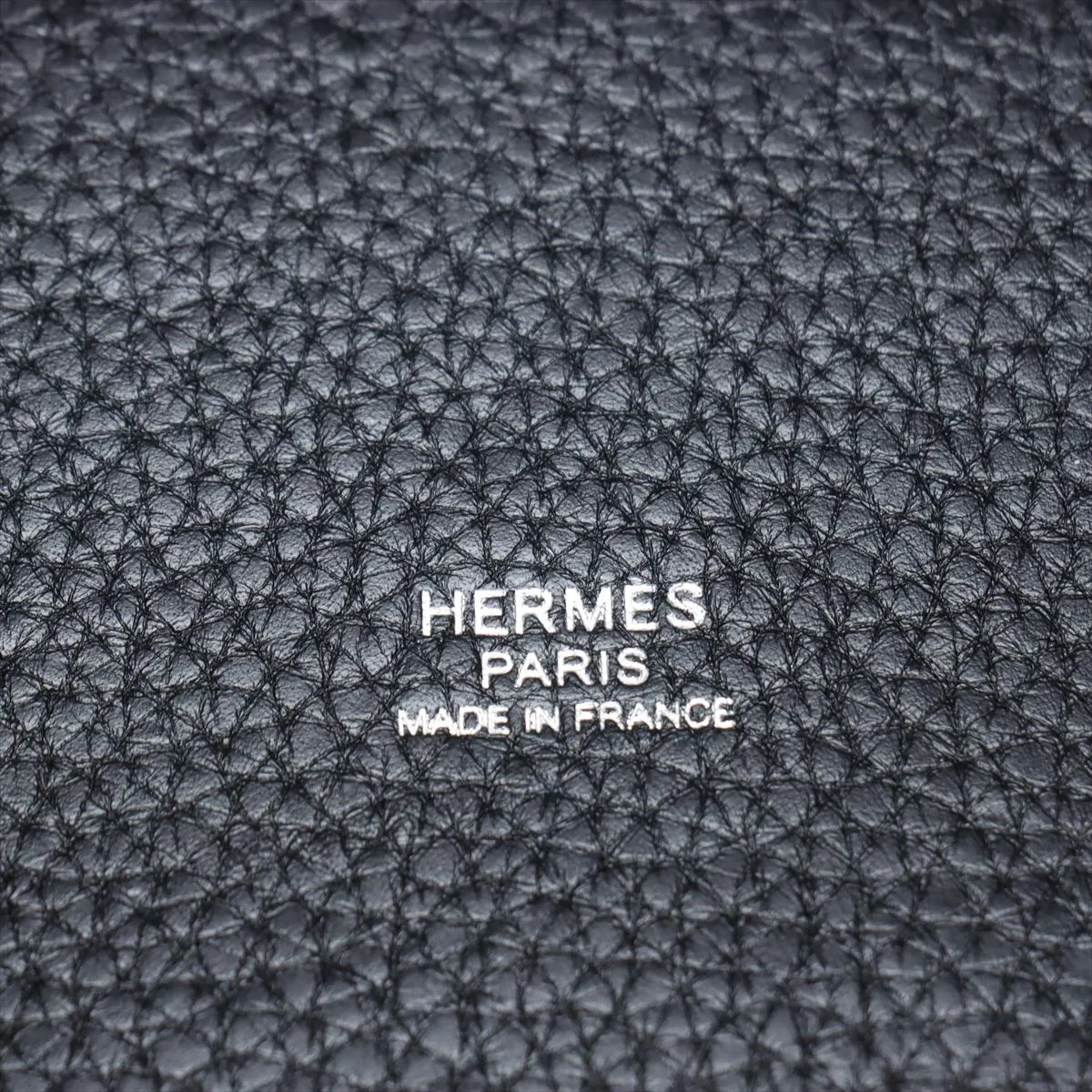 Picotin Lock 22 MM Taurillon Clemence Black Silver Hardware P: 2012 — view 8