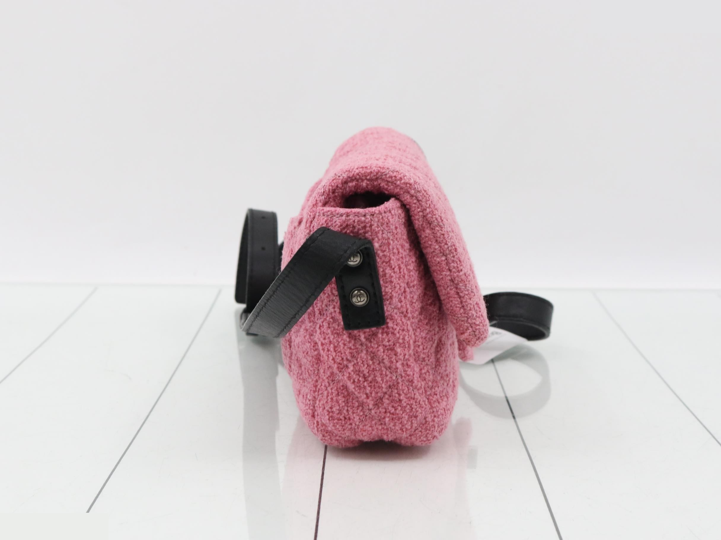 Shoulder bag — view 4