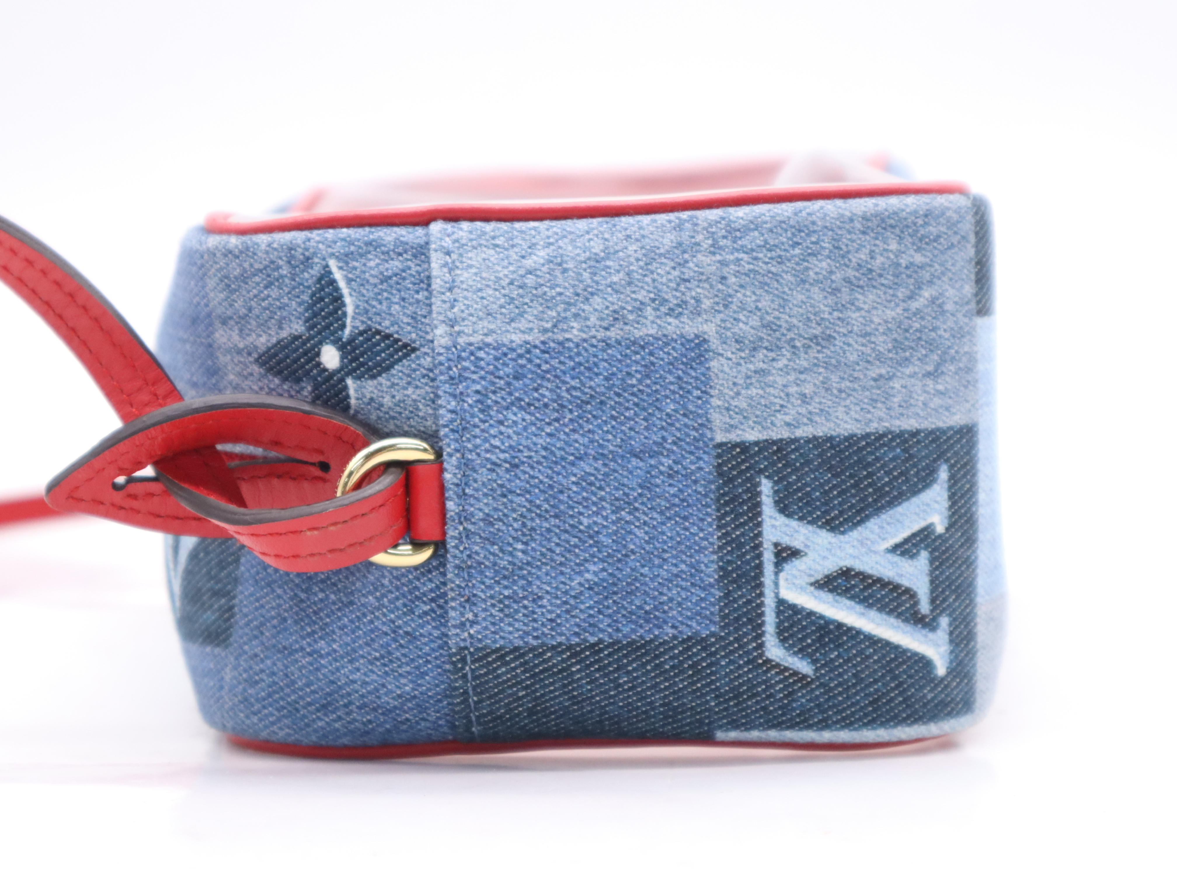 M68765 Denim Beach Pouch with Shoulder Strap, Shoulder Bag — view 3