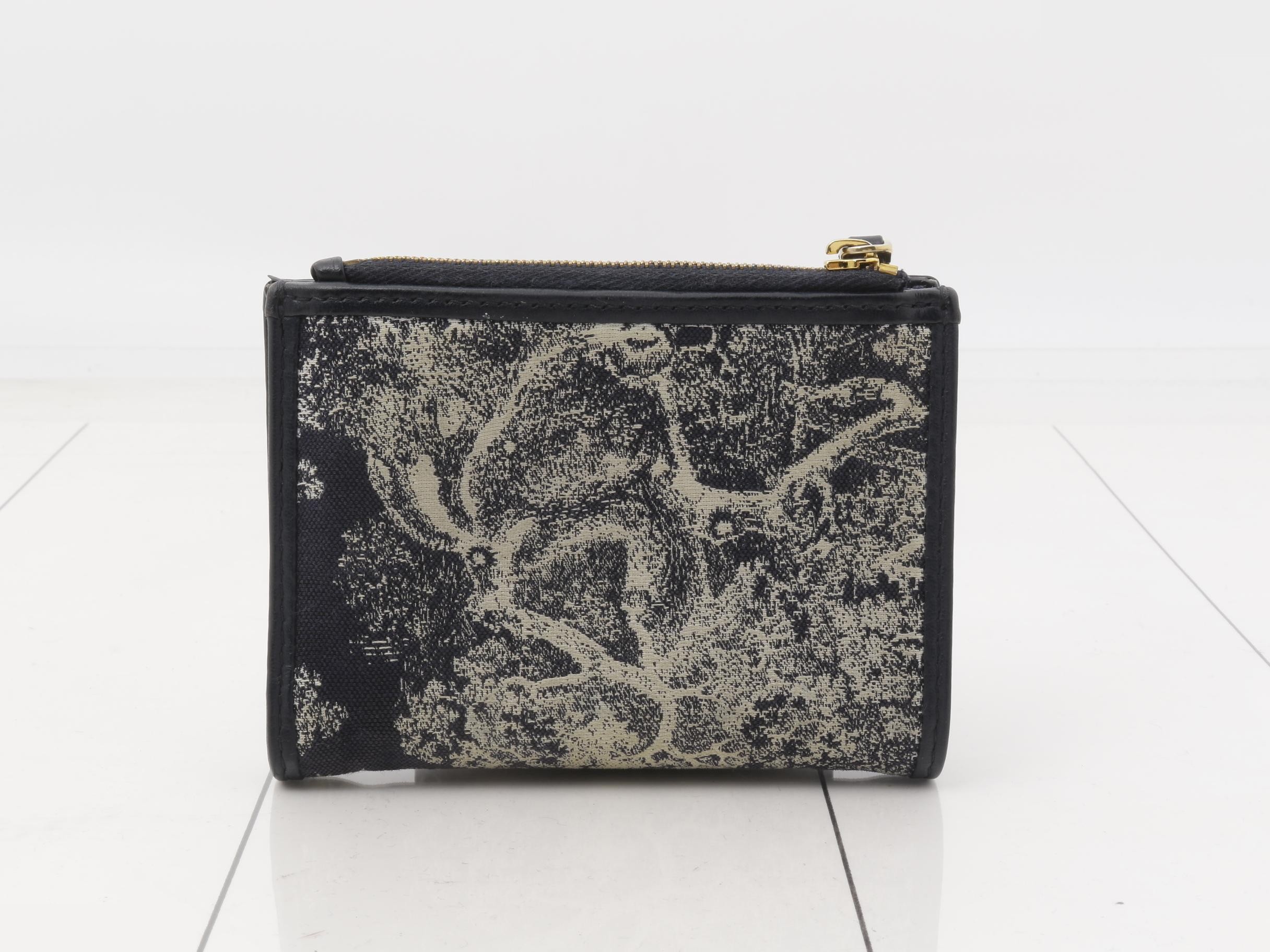 30 Montaigne Dahlia Wallet — view 2