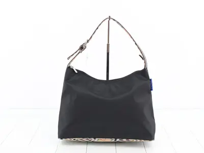 Other lines: Bags and tote bags