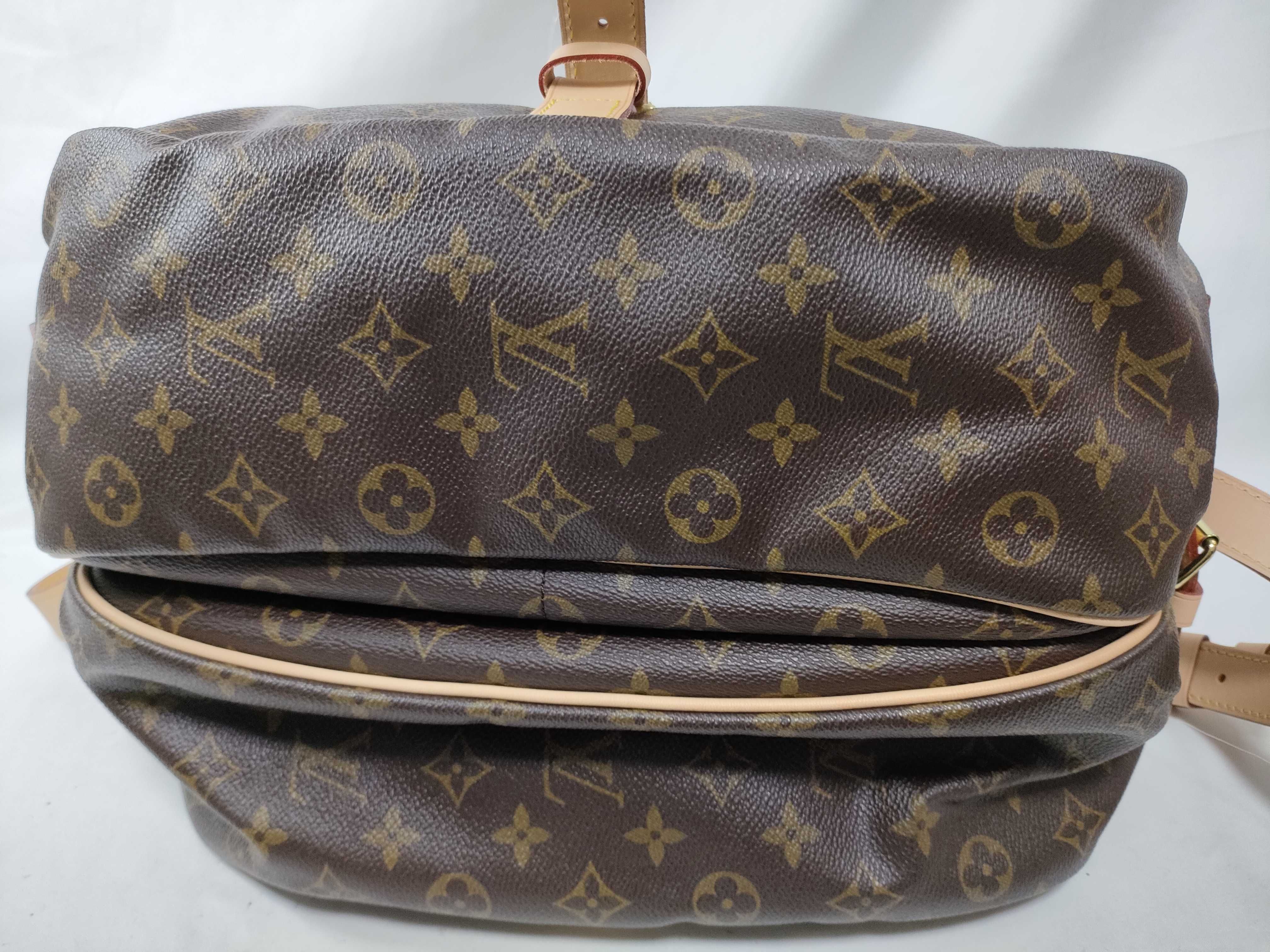 Monogram Saumur 30 AR0970 Shoulder Bag — view 3