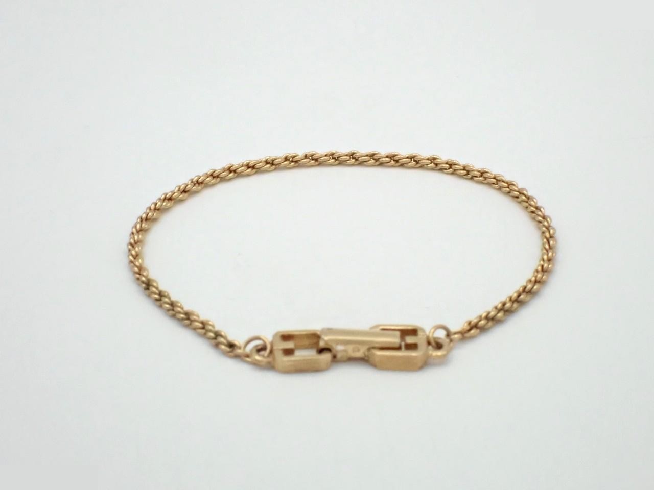 Other items in the line: Precious metal bracelets and bangles (metal), wrist circumference approximately 17.5 cm. — view 2