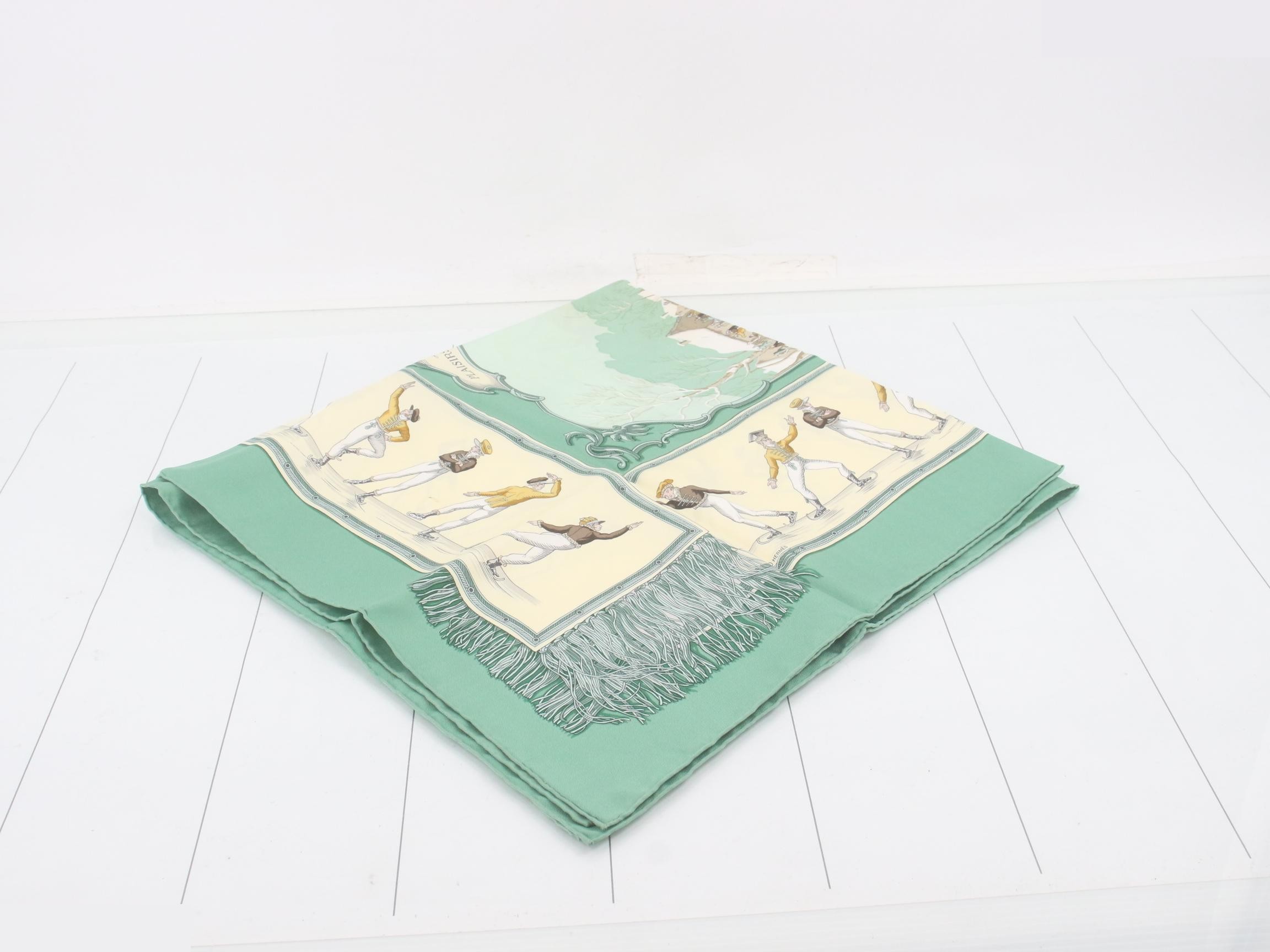 Carre 90 scarf, with box. — view 2