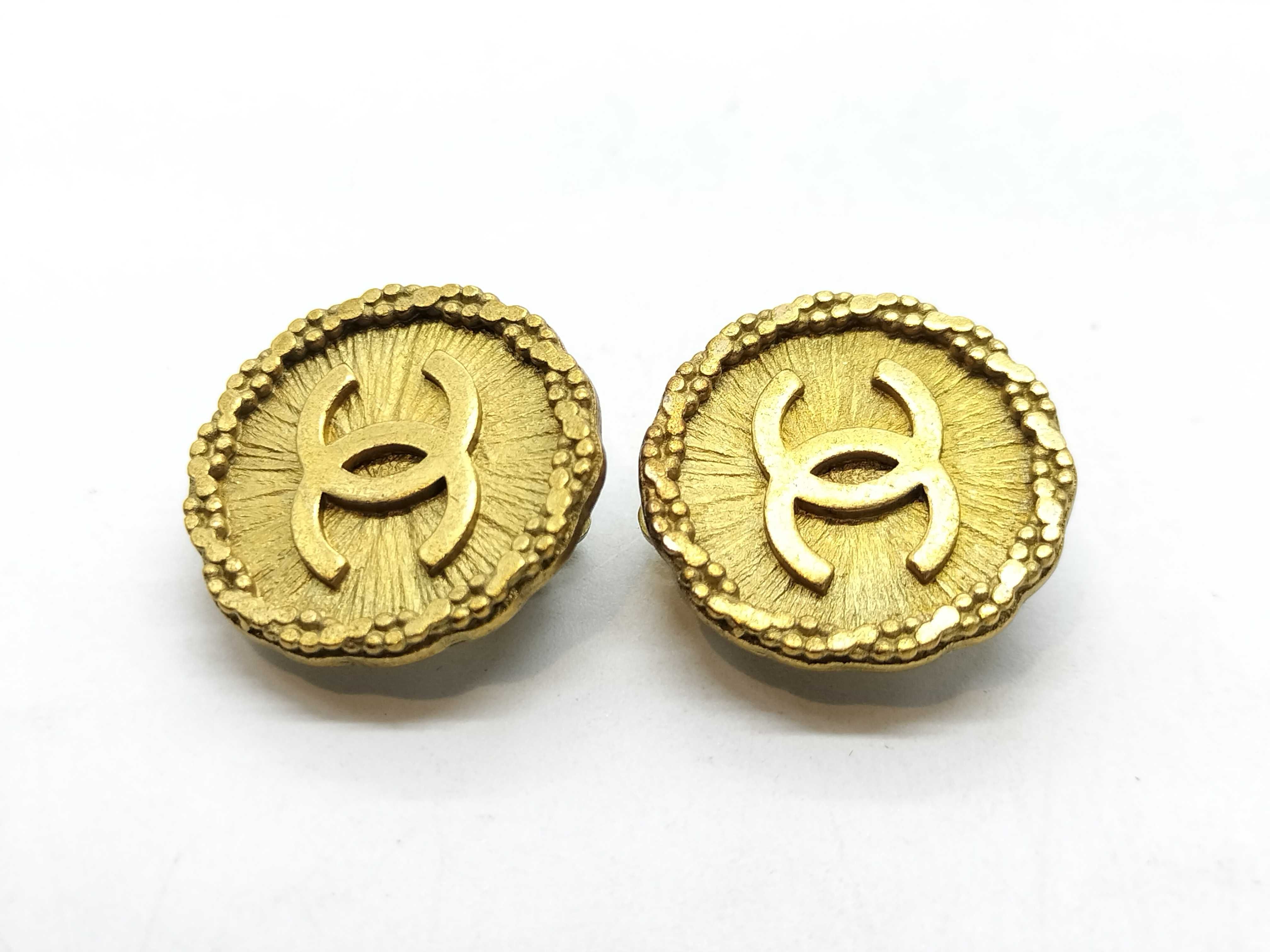 Coco Mark Gold Earrings 94*A Earrings — view 3