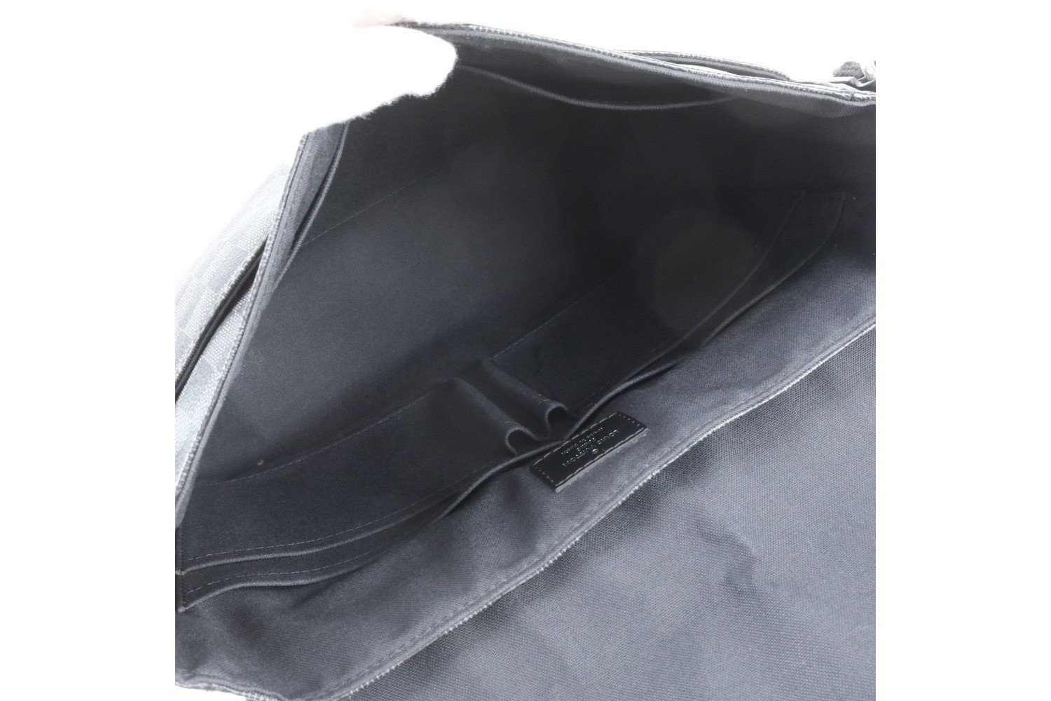 Damier Graphite District MM N41272 Shoulder Bag — view 7