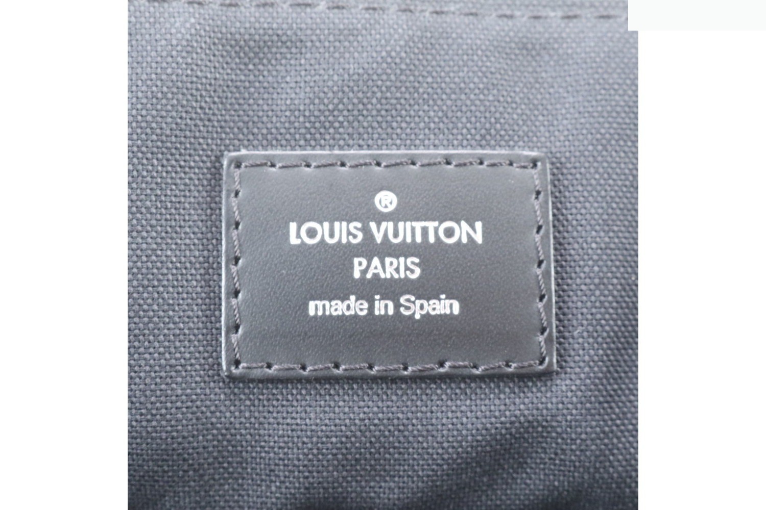 Damier Graphite District MM N41272 Shoulder Bag — view 8