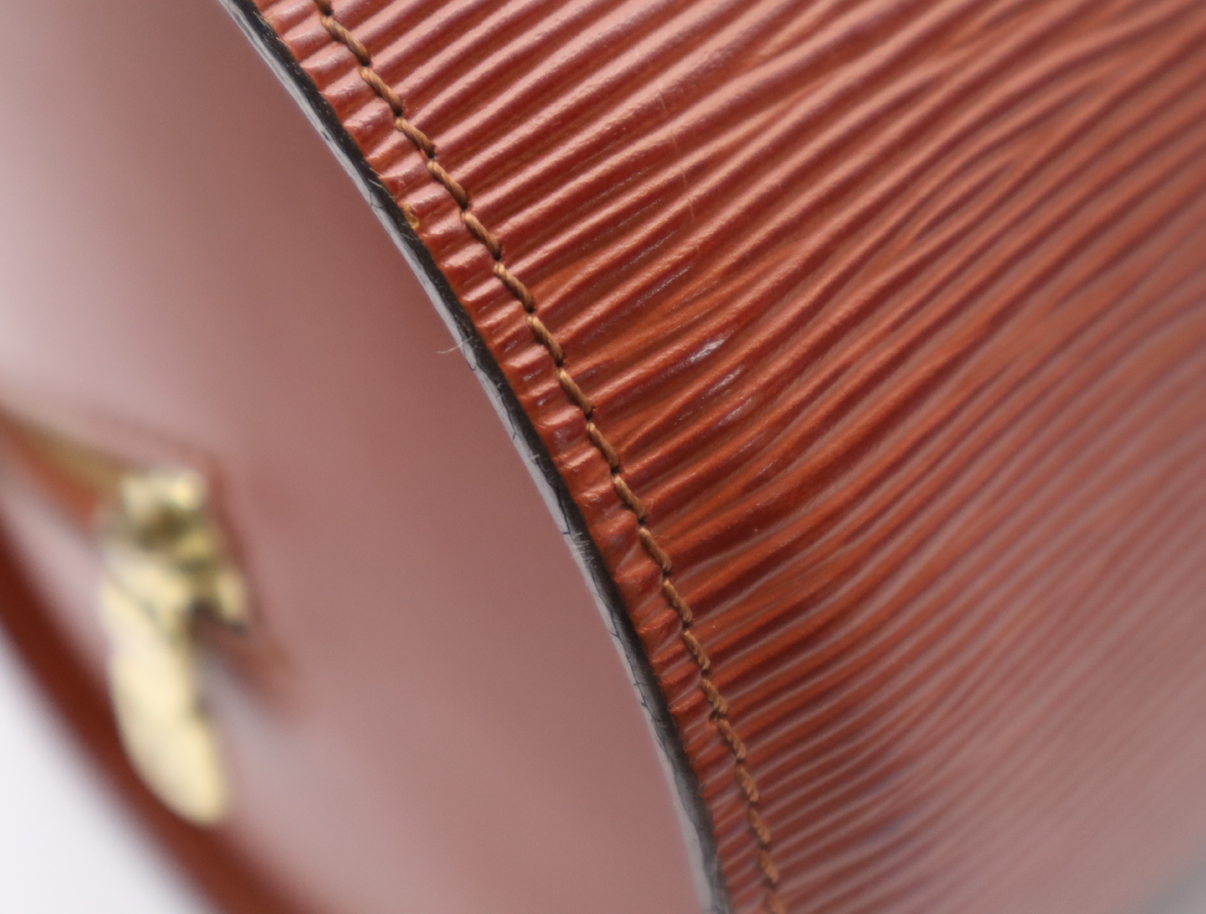 M52223 Epices Floss Kenyan Brown Handbag with Pouch — view 6