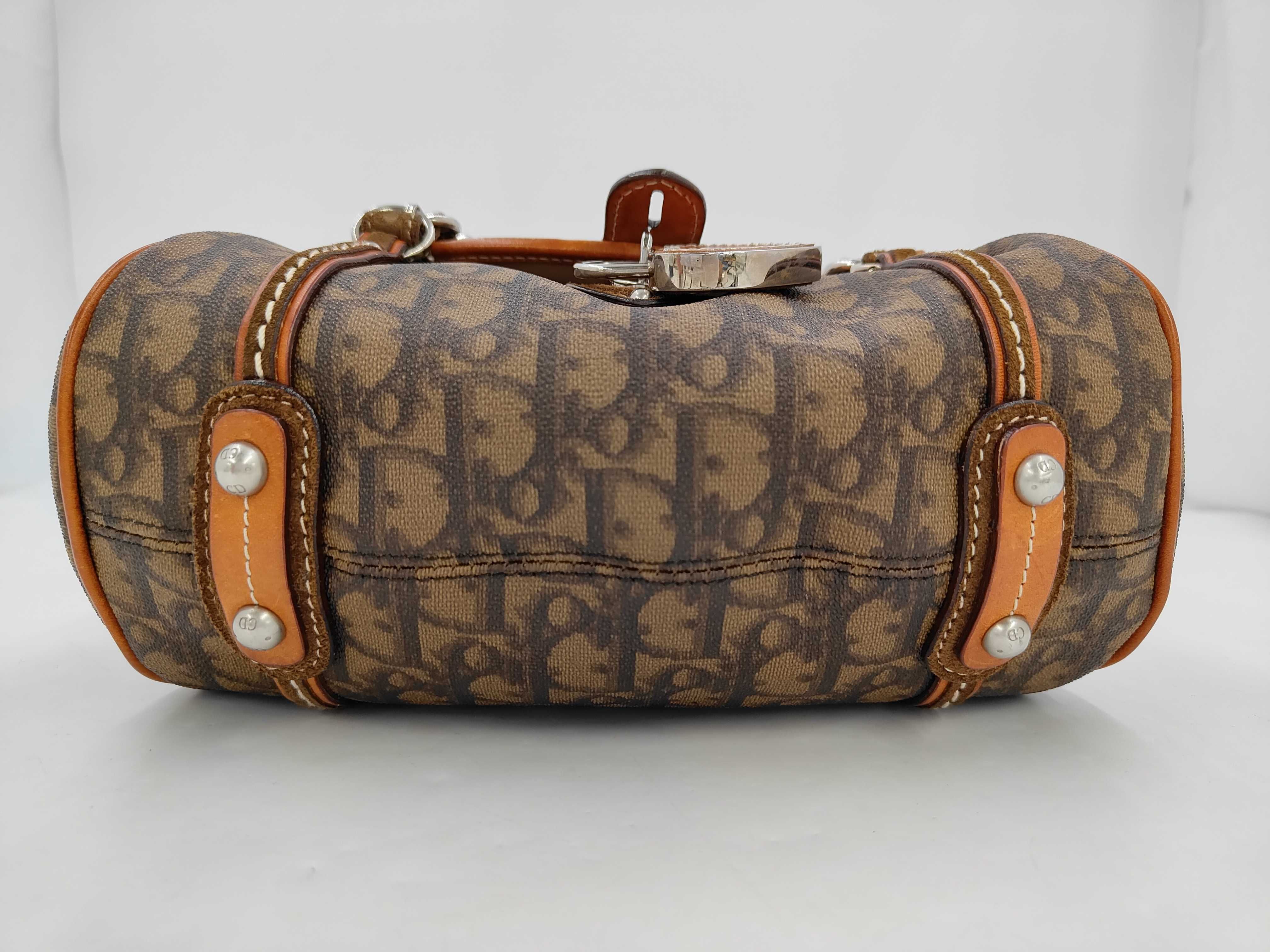 handbag — view 3