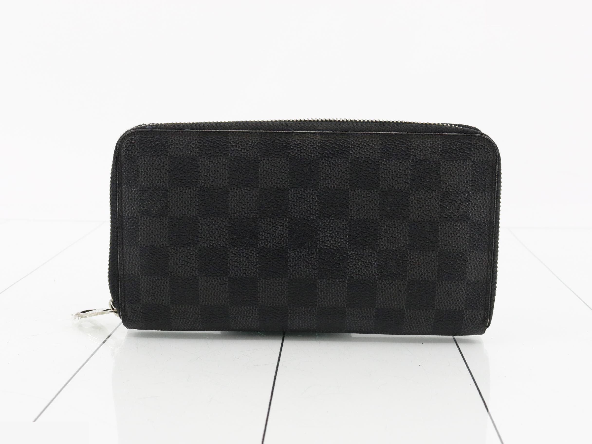 Damier Graphite Long Wallet — view 2