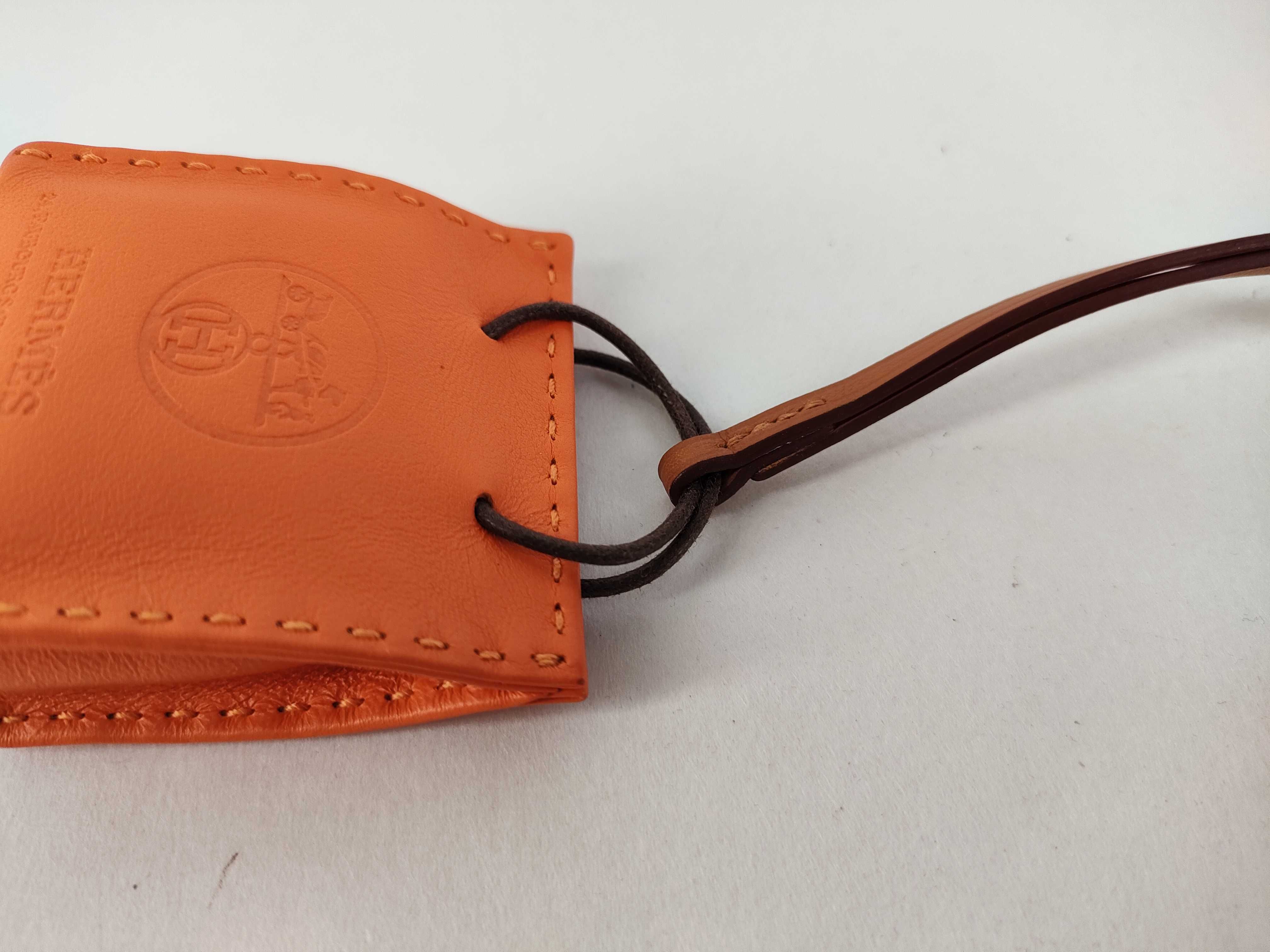 Sac Orange D Stamp Charm — view 5