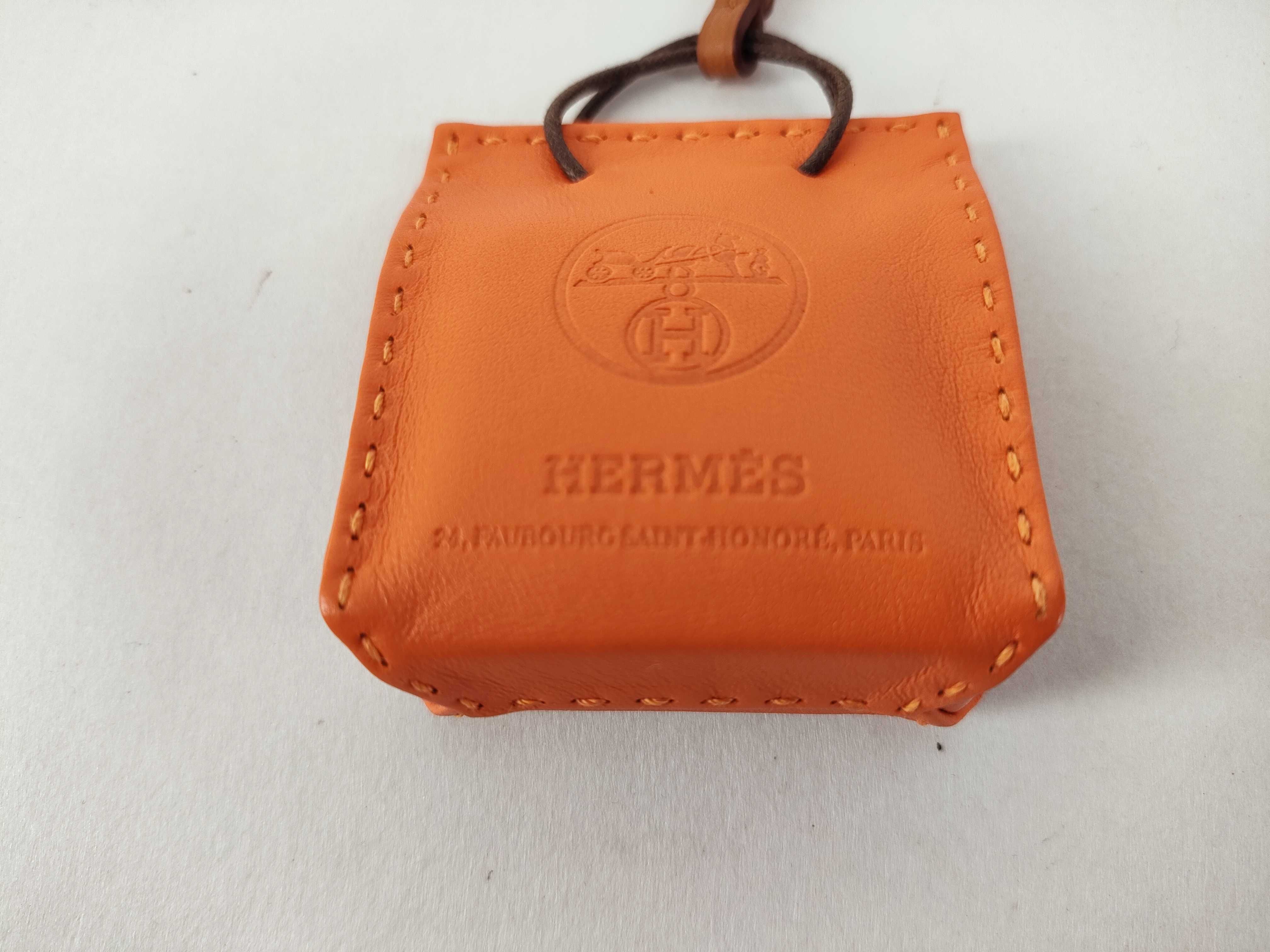 Sac Orange D Stamp Charm — view 6