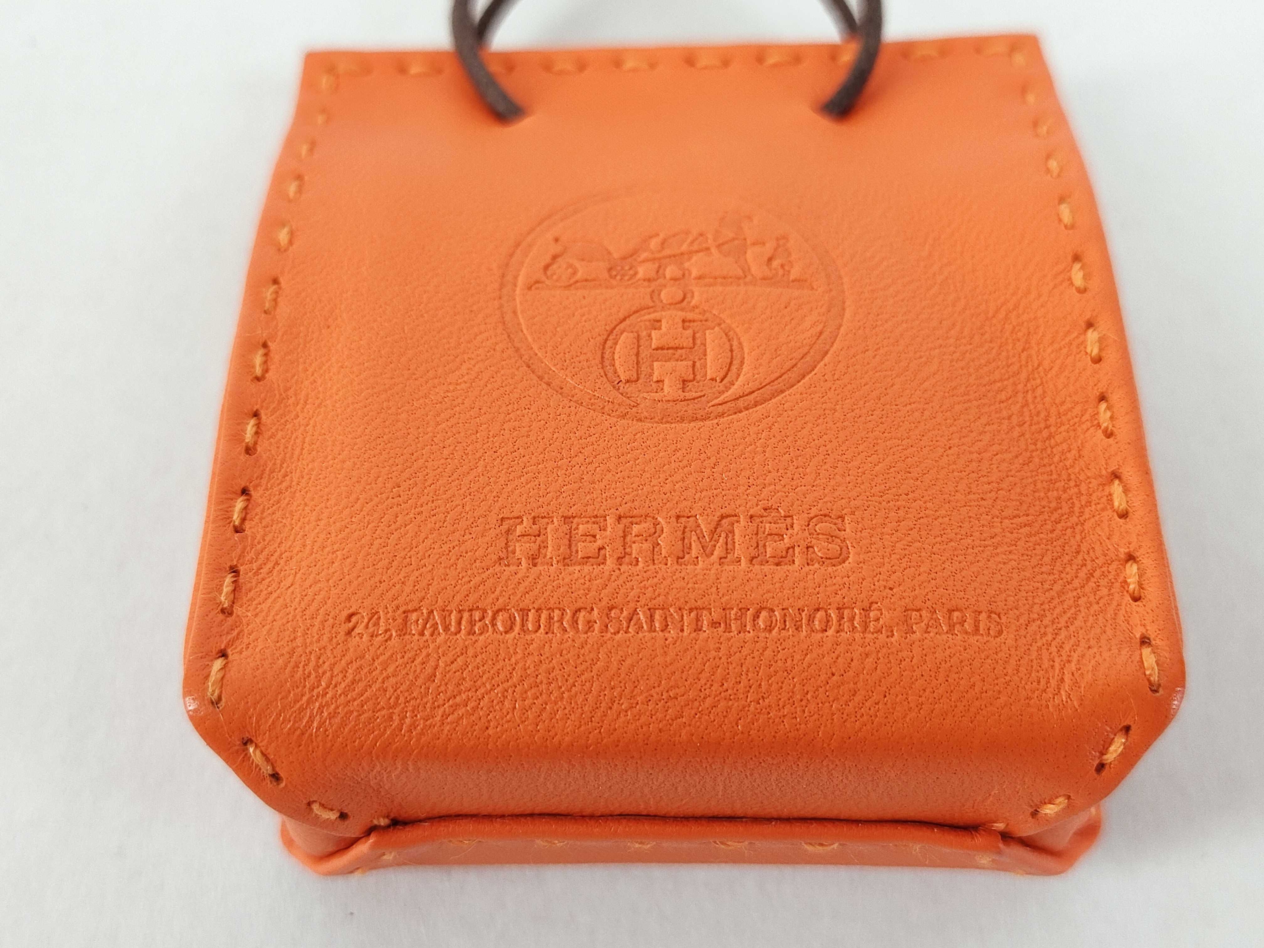 Sac Orange D Stamp Charm — view 8